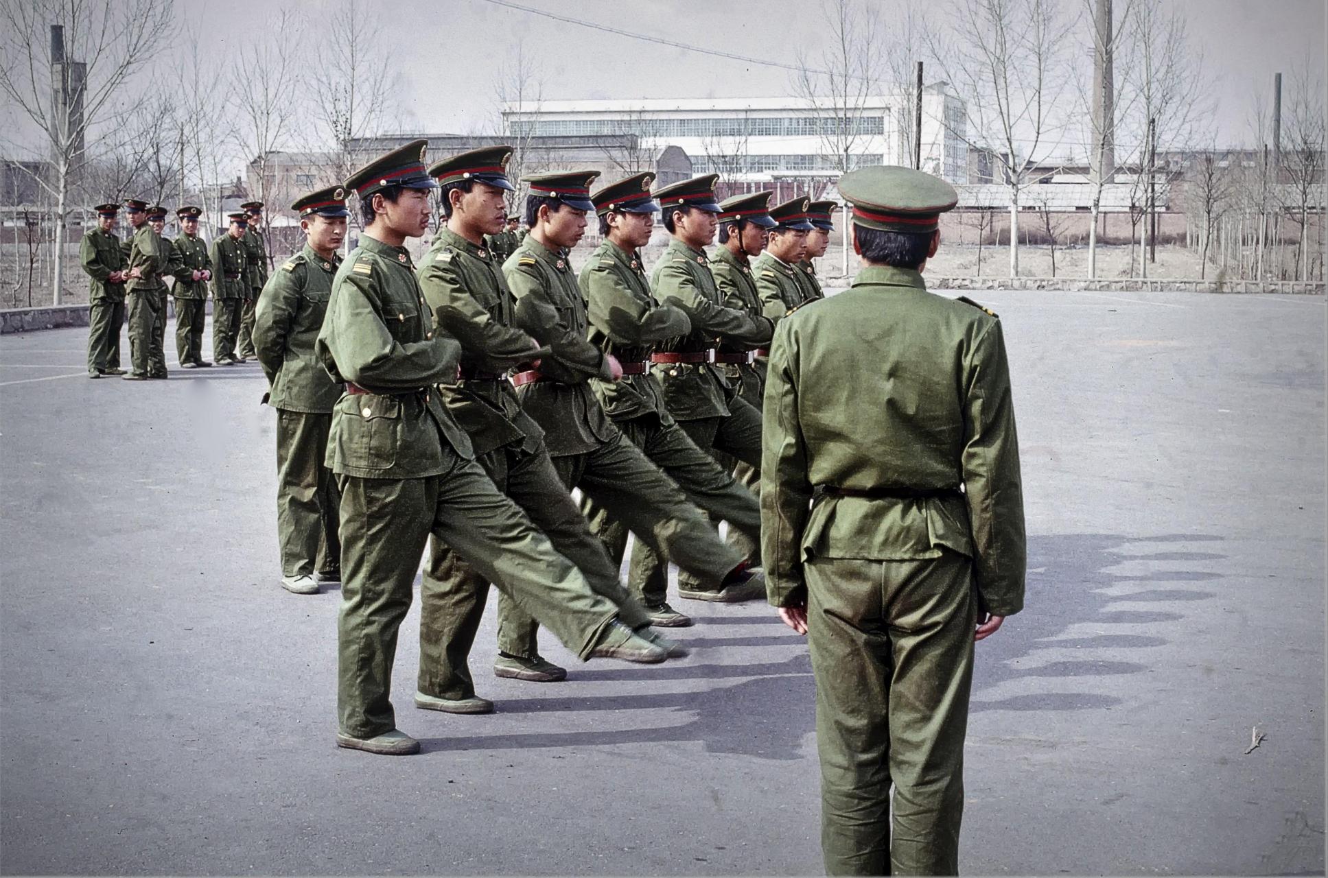 中国90年代服饰图片