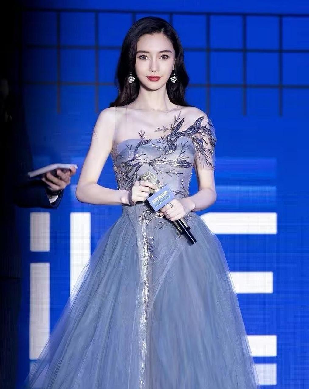 杨颖angelababy参加好莱客品牌活动并拍摄一组写真.