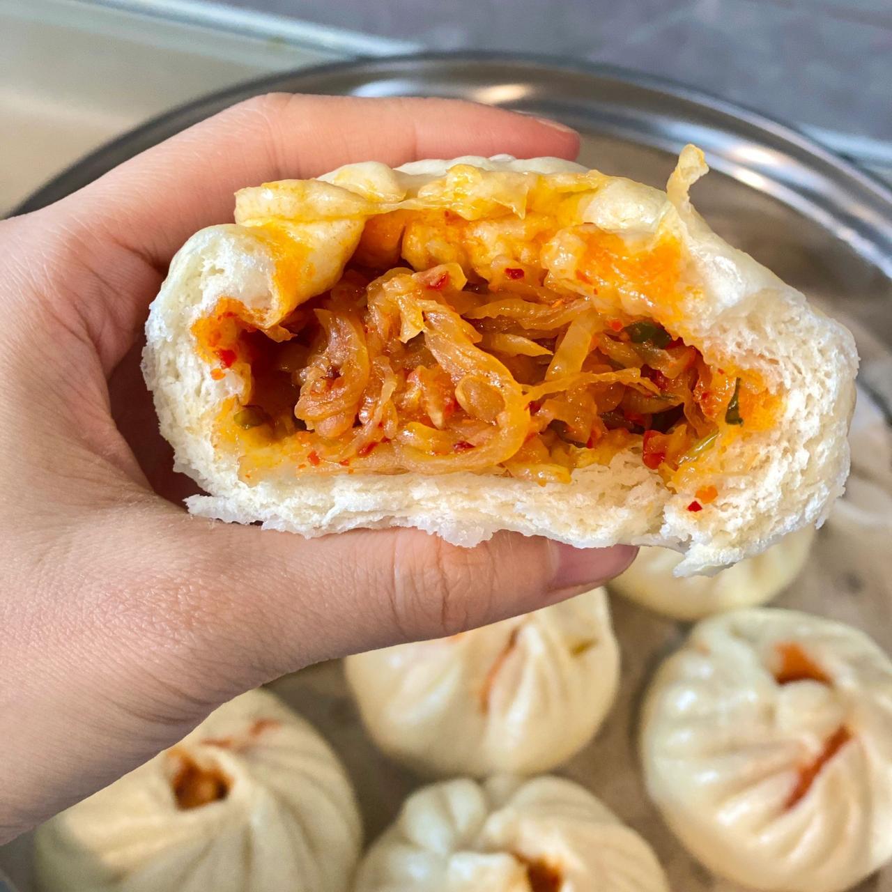 素包子天花板,渗油爆汁香辣萝卜丝包附教程食材:1个萝卜700g,辣椒面