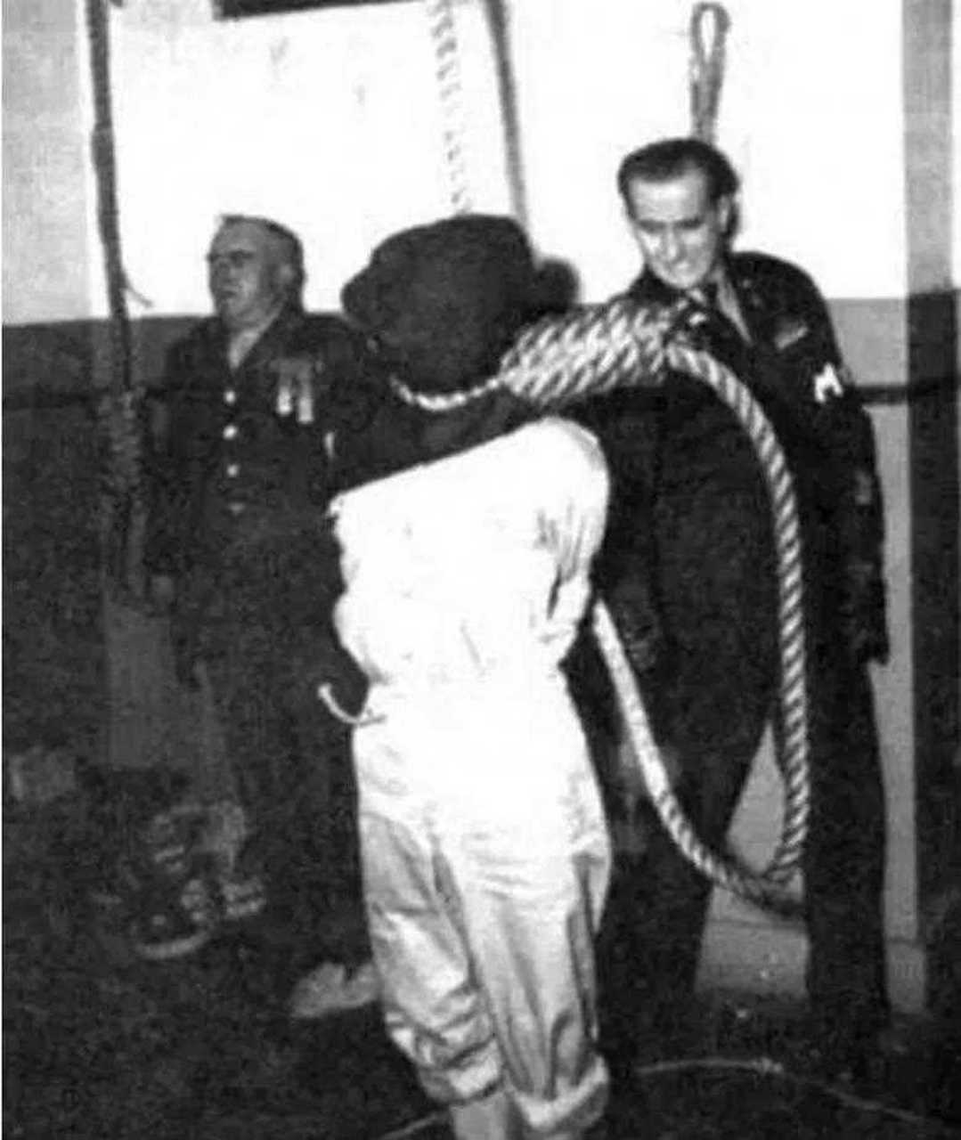 梅汝傲近代中国大法官,1904年出生在江西,十二岁考取清华学堂,公费