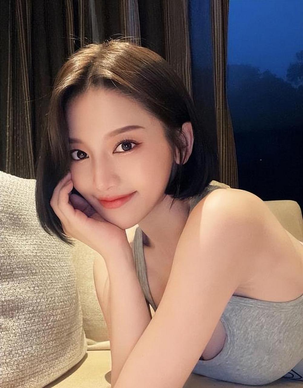 "北一女神"蔡瑞雪确诊新冠,贴散热贴缓解不适,自言工作受影响