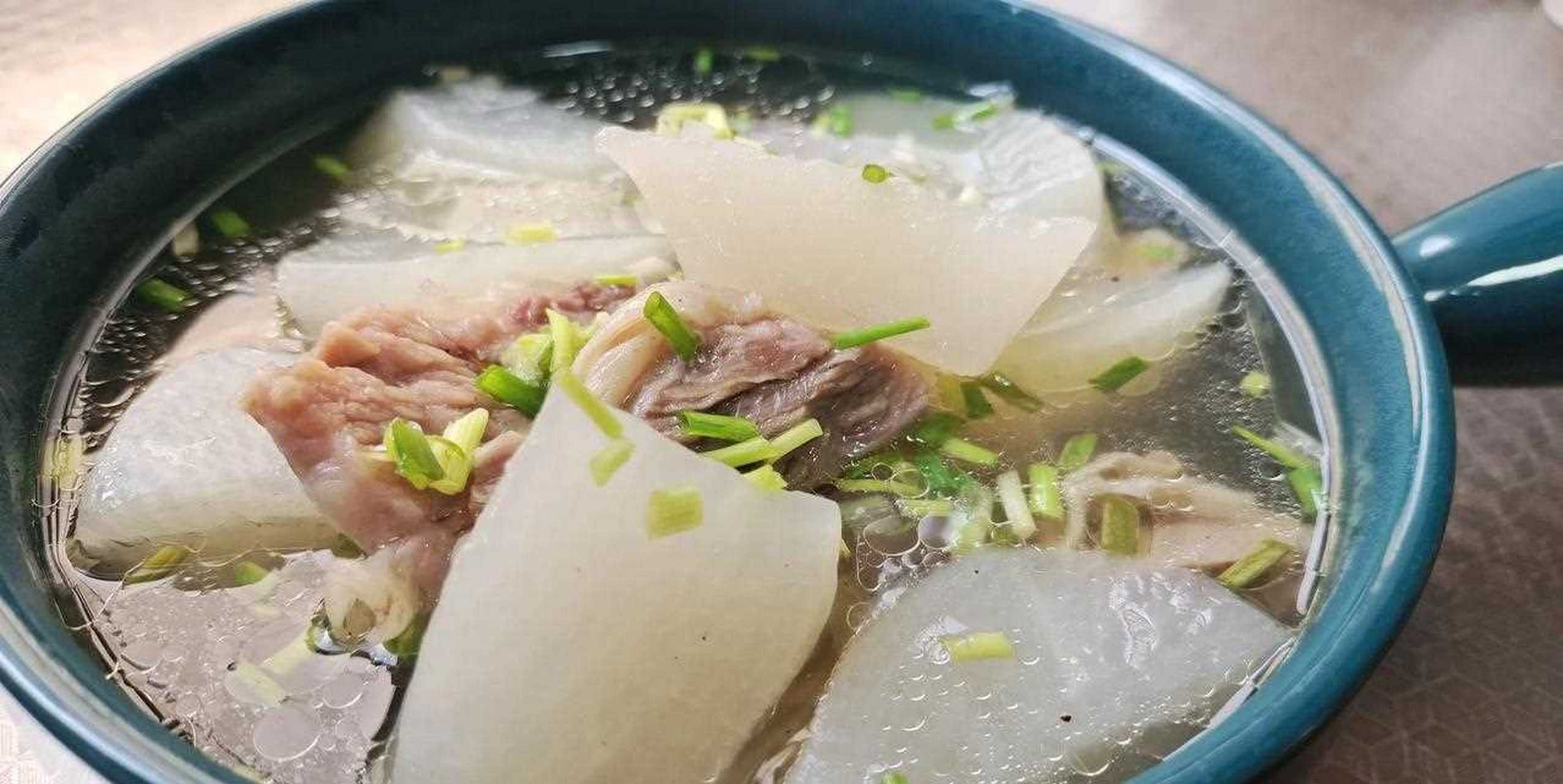 家常牛肉湯怎麼燉好吃又嫩 牛肉湯怎麼燉好吃又爛放什佐料竅門