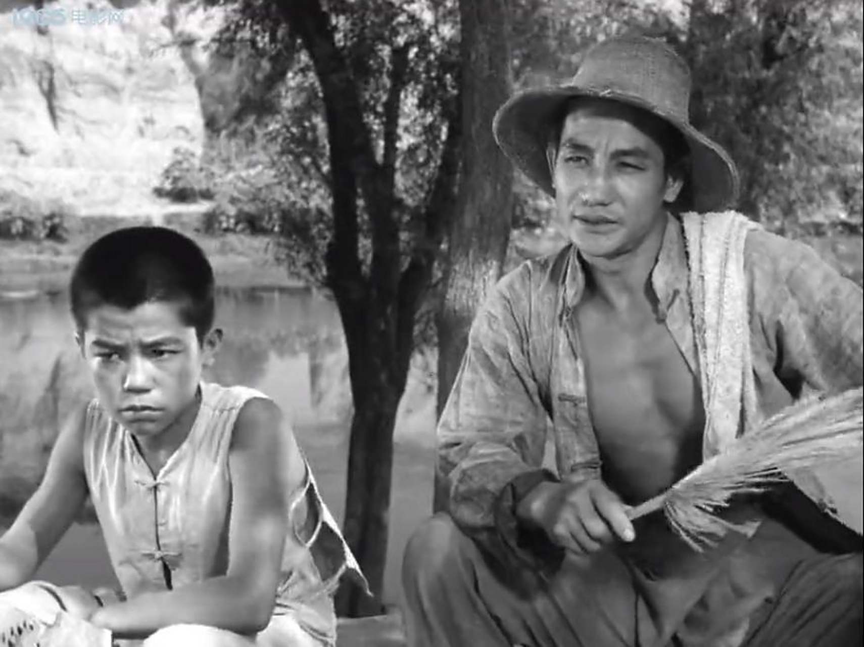 老电影《小兵张嘎》中,嘎子憨厚朴实,单纯天真,淘气任性,机灵神气,一