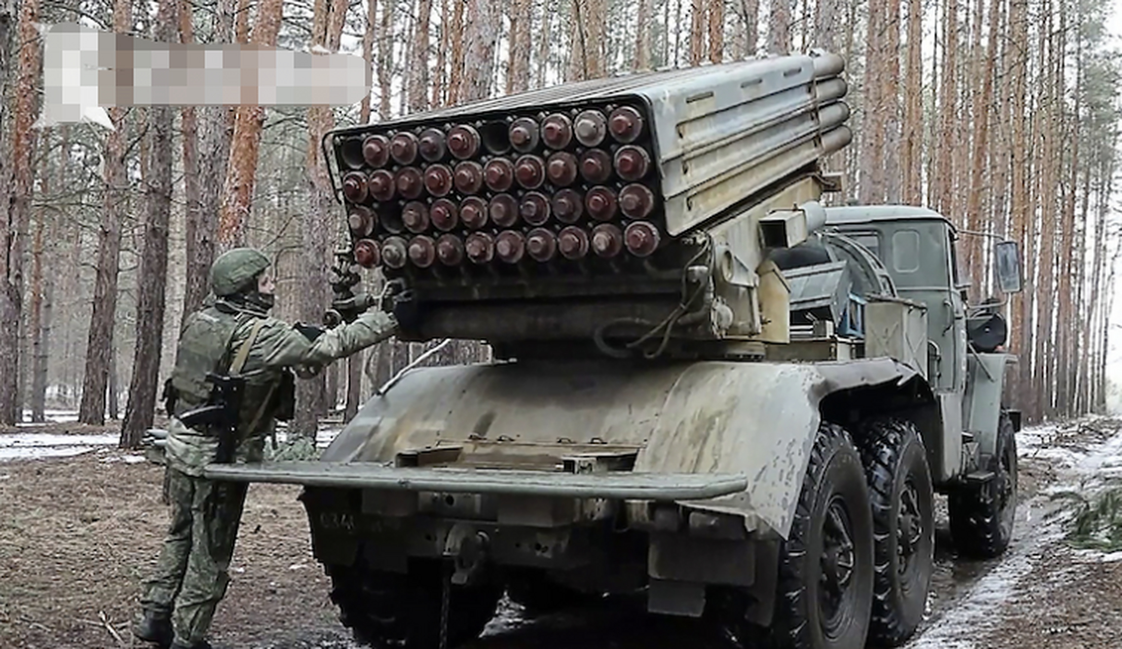 冰雹-m多管火箭炮作战视频 俄罗斯国防部当地时间9日通报称,俄军在库