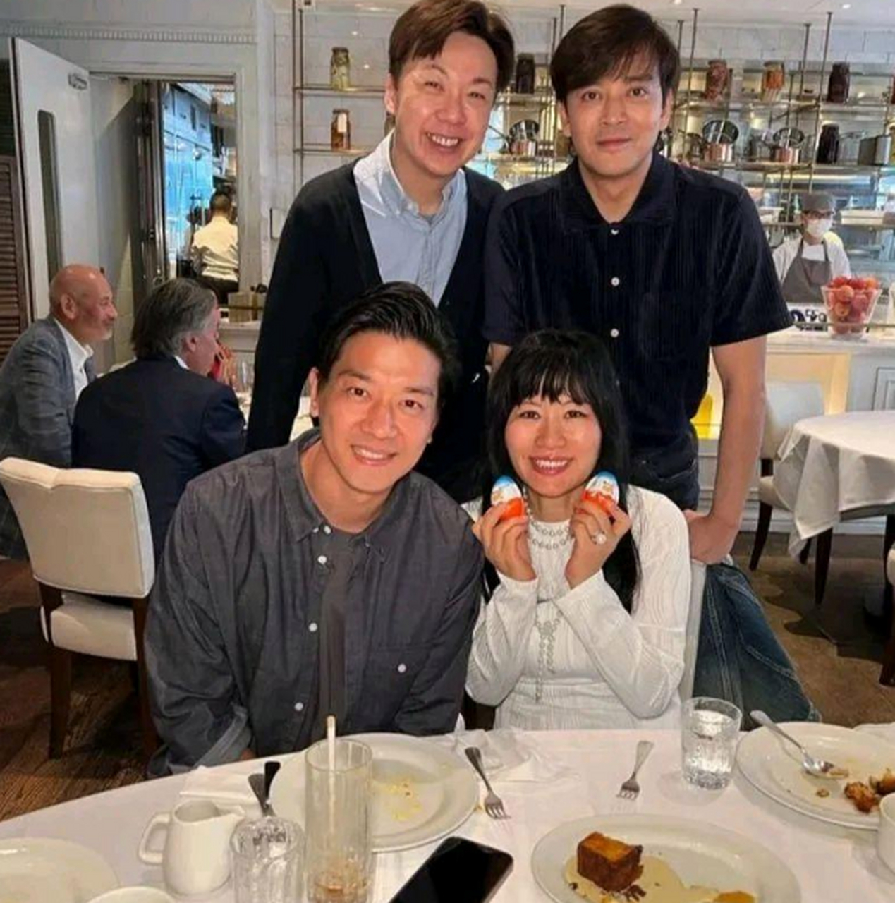 陈晓东出席香港"亿万驸马"饭局,黎诺懿,伍富桥都带亿万身家老婆出席