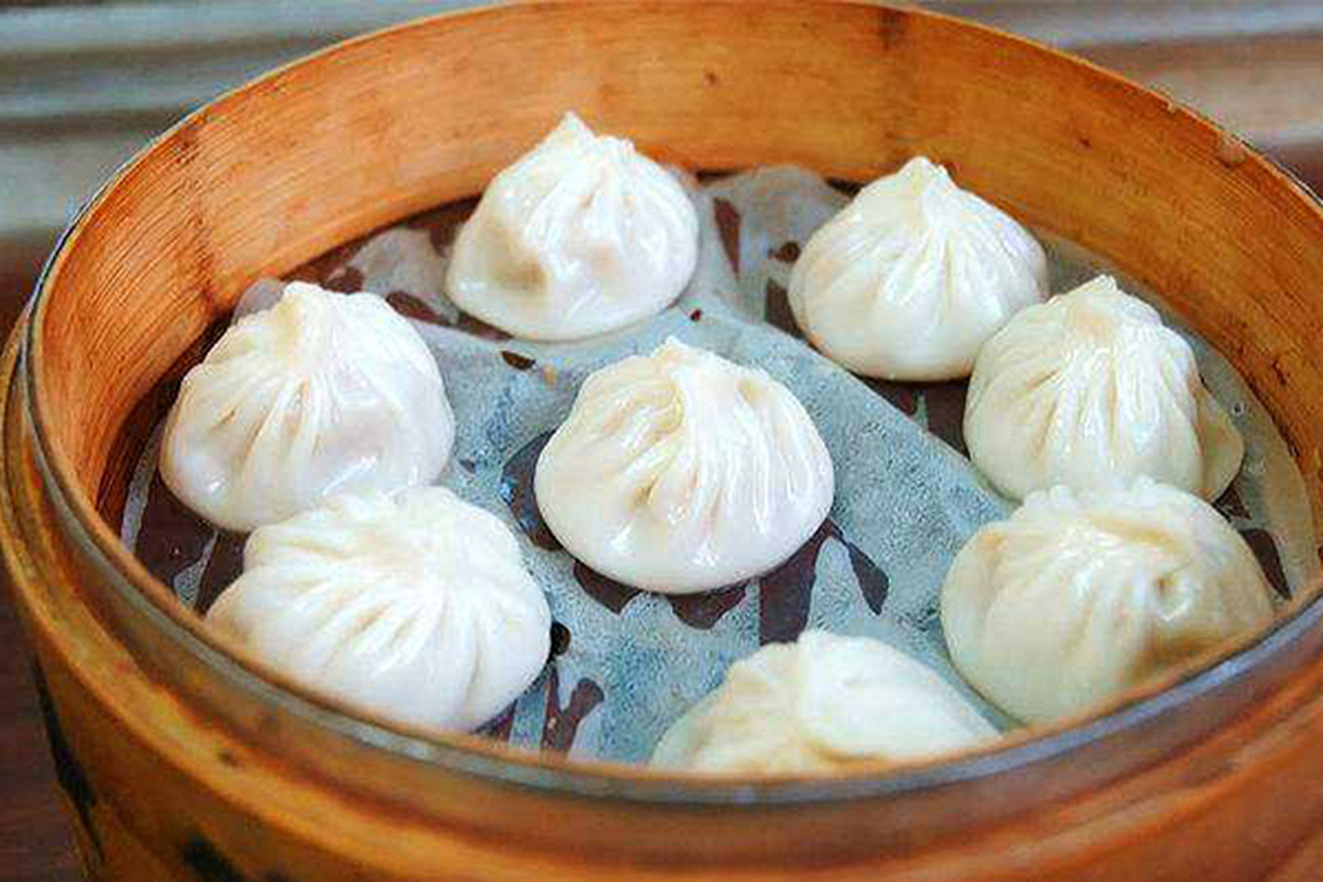 中国十大热门早餐,你吃过哪一样:   1,武汉热干面    2,广东肠粉    3