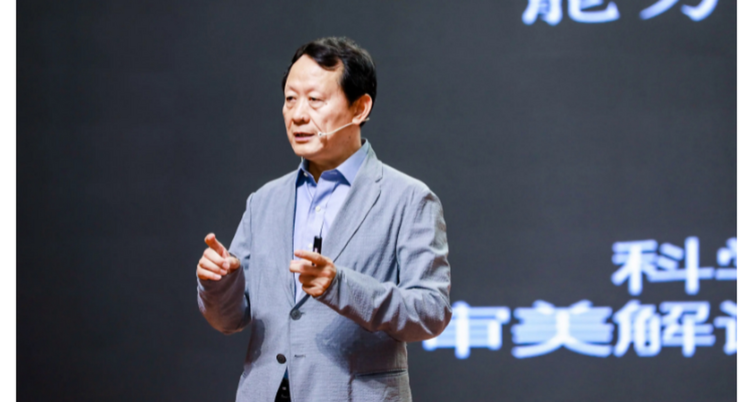 中国优秀教师 李希贵:国家督学,山东省潍坊市教育局局长,全国优秀教师