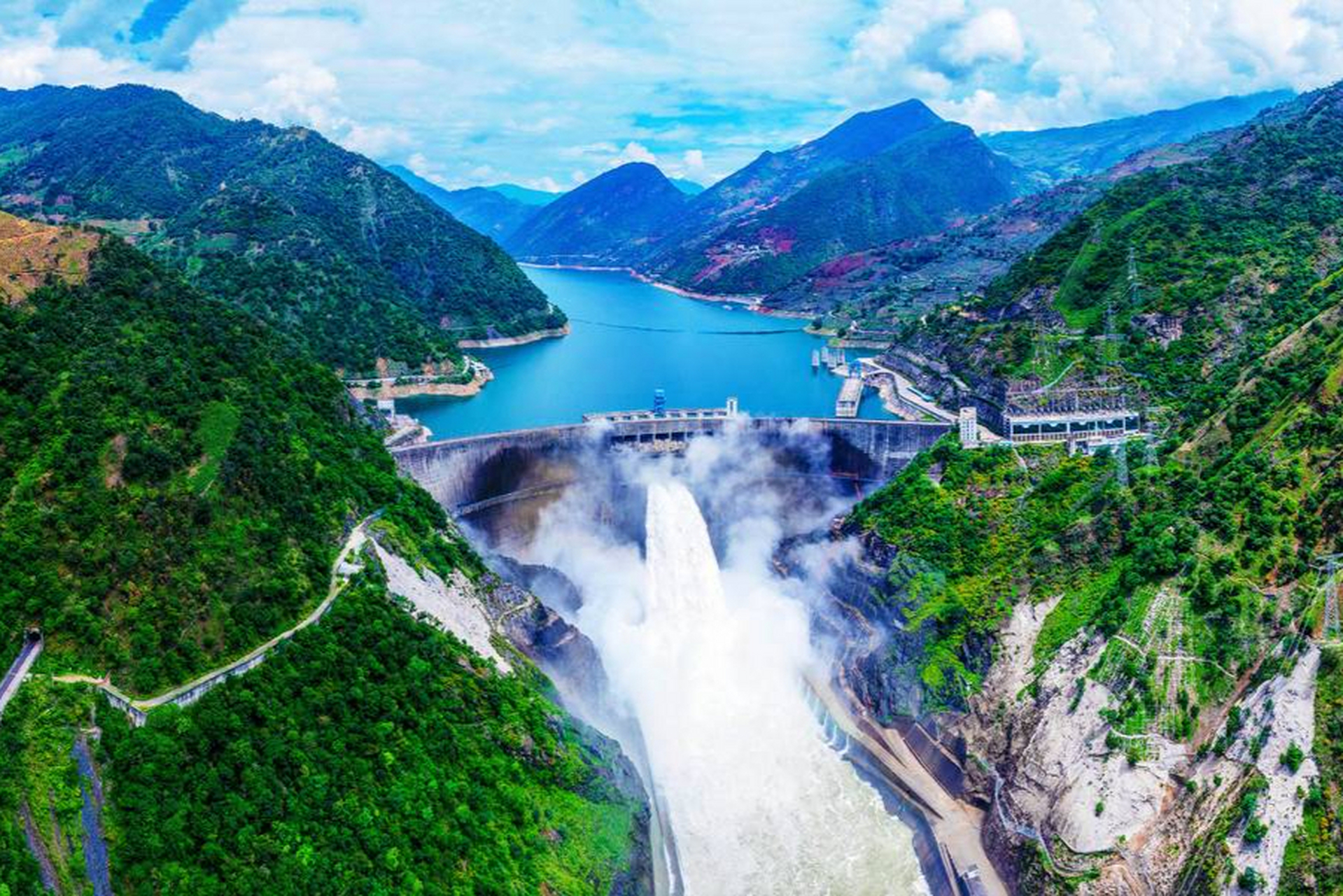 99二滩国家森林公园,四川攀枝花市北郊,盐边县境内.