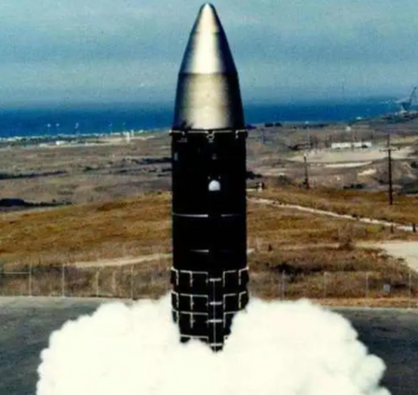 全球十大洲际导弹排名,东风-41位列第七,第一名是谁?