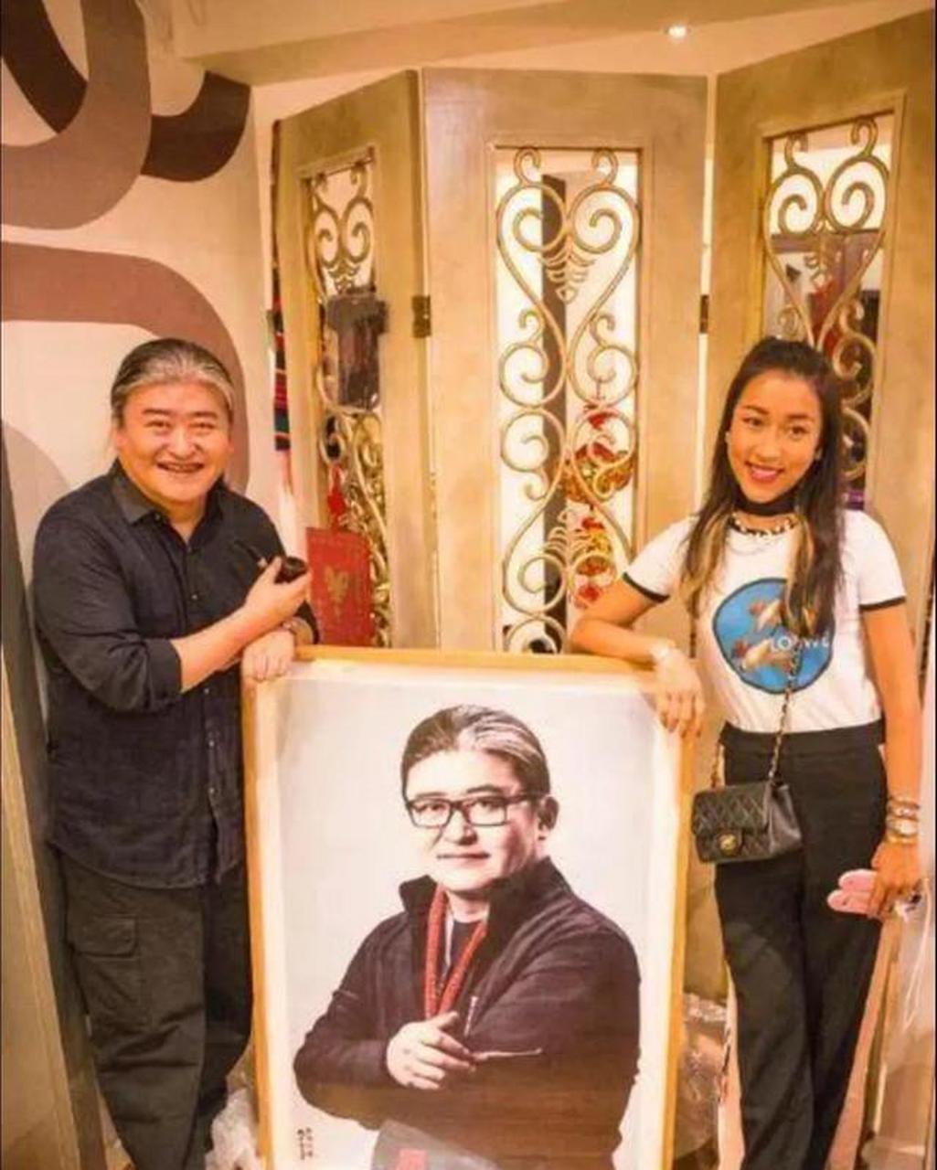 刘欢妻子原来是她,隐藏32年长成这样,难怪不愿意公开她