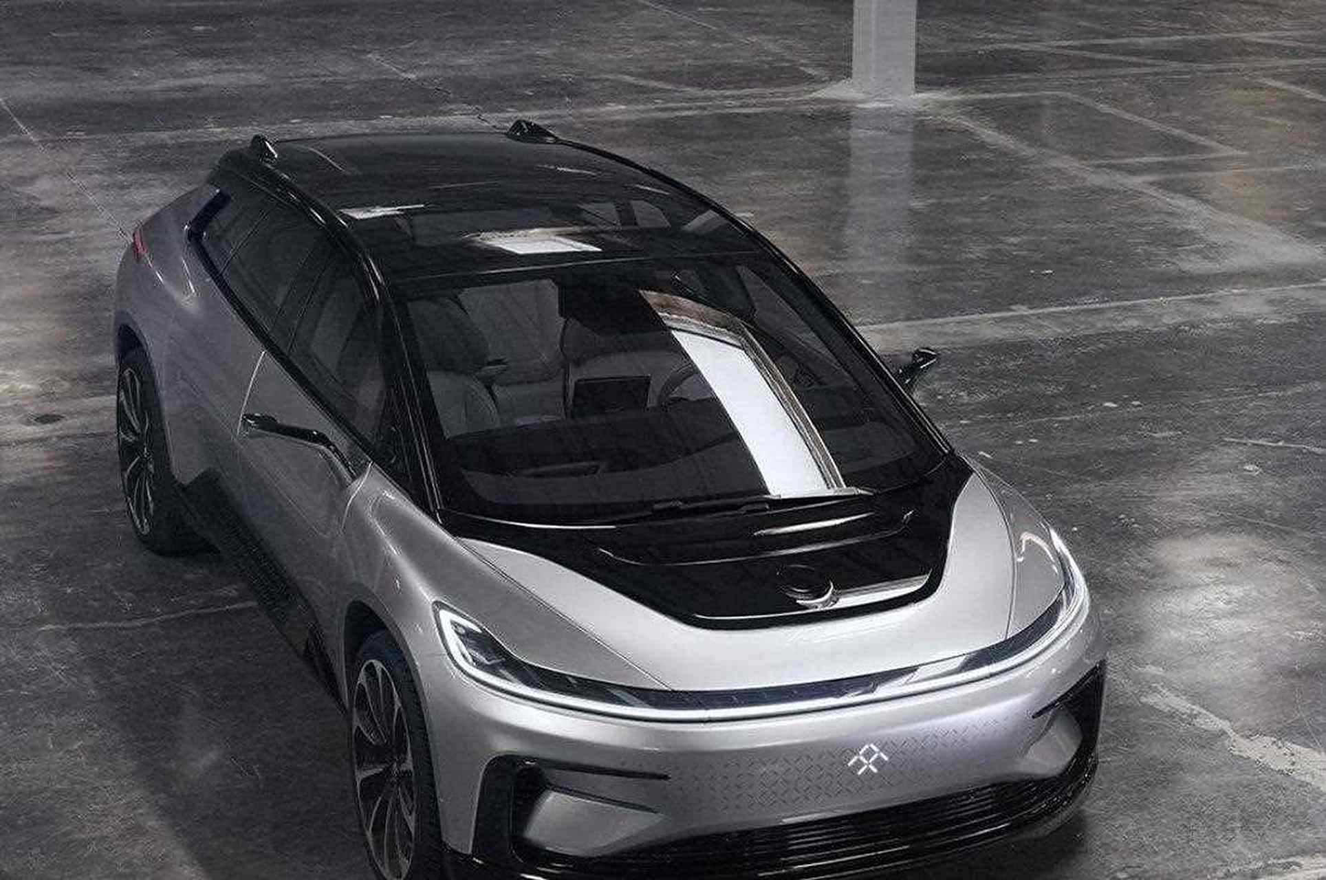 【法拉第ff91公开演示】最近,法拉第对仍在完善中的ff91进行了一次