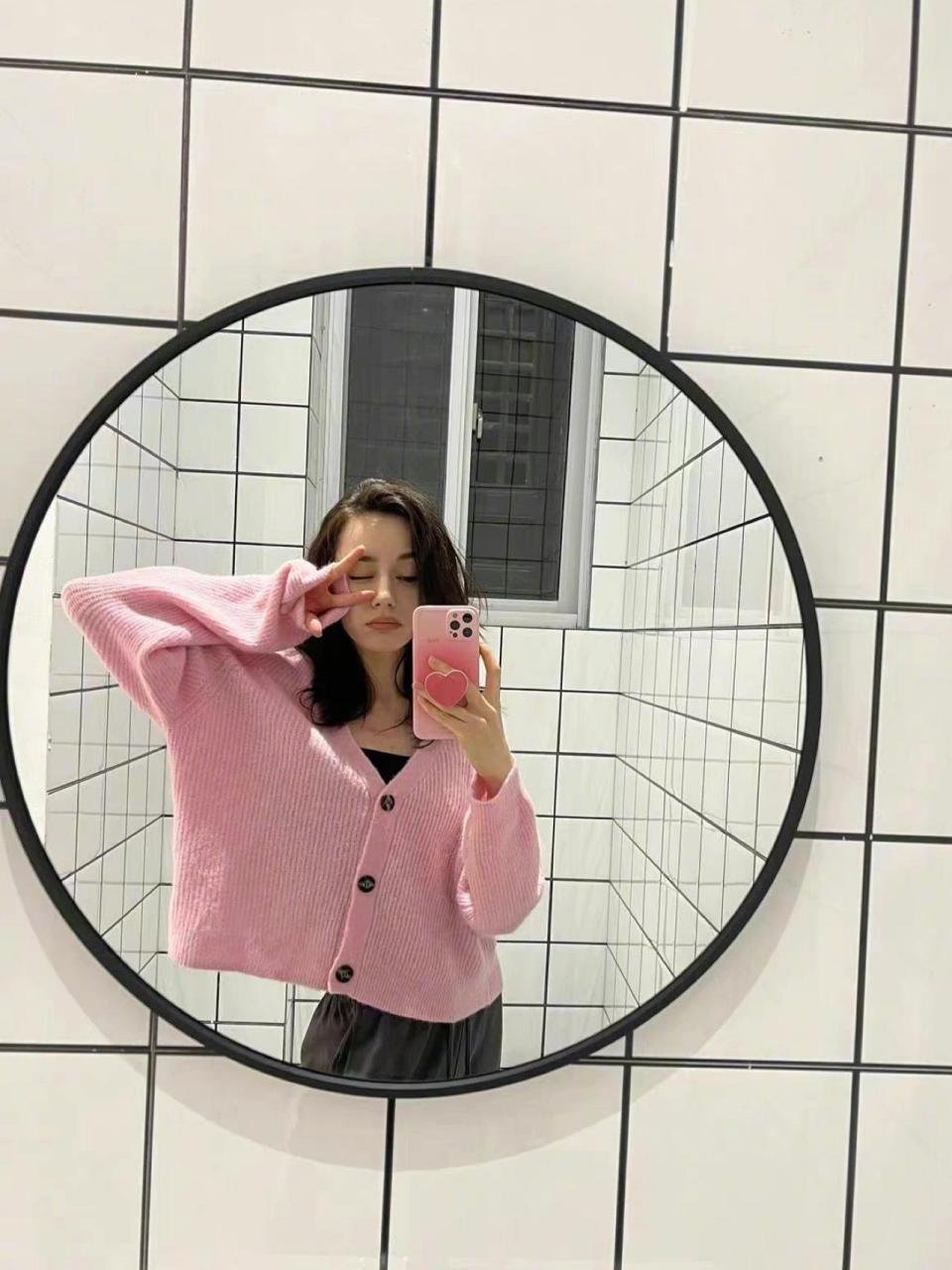 毛衣开衫穿搭 迪丽热巴2021.11.