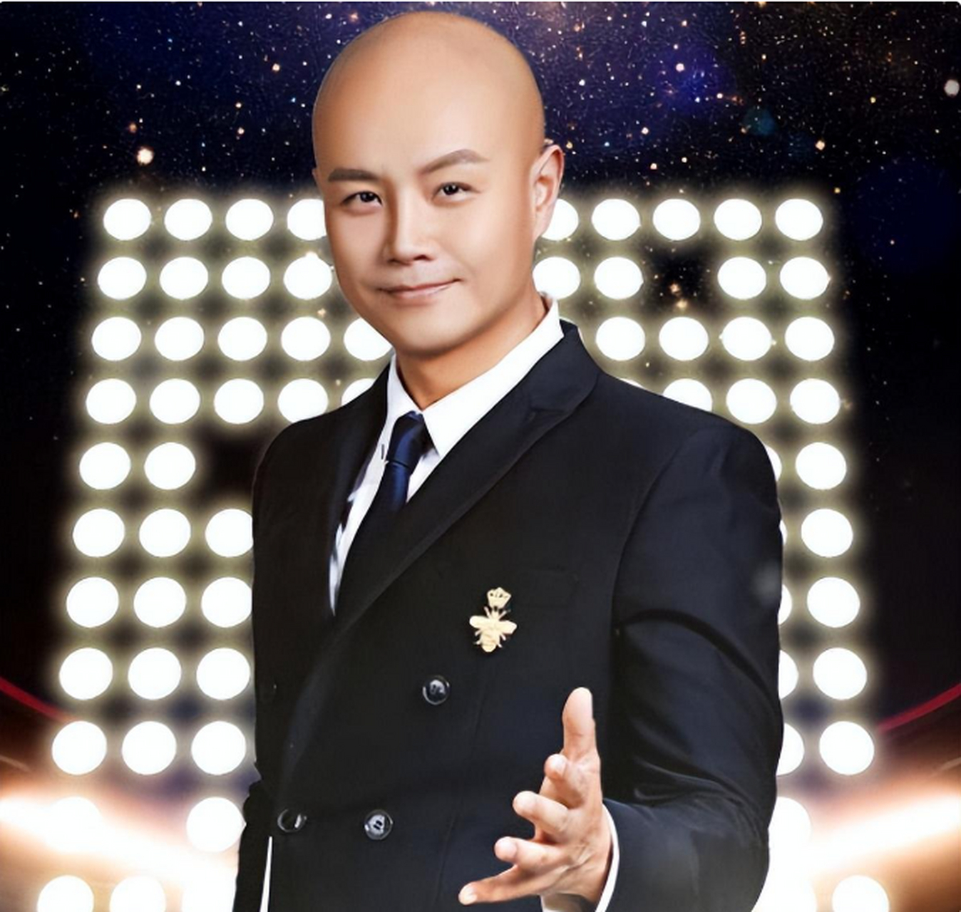 2010年,一档生活服务类节横空出世,占据综艺节目半壁江山.