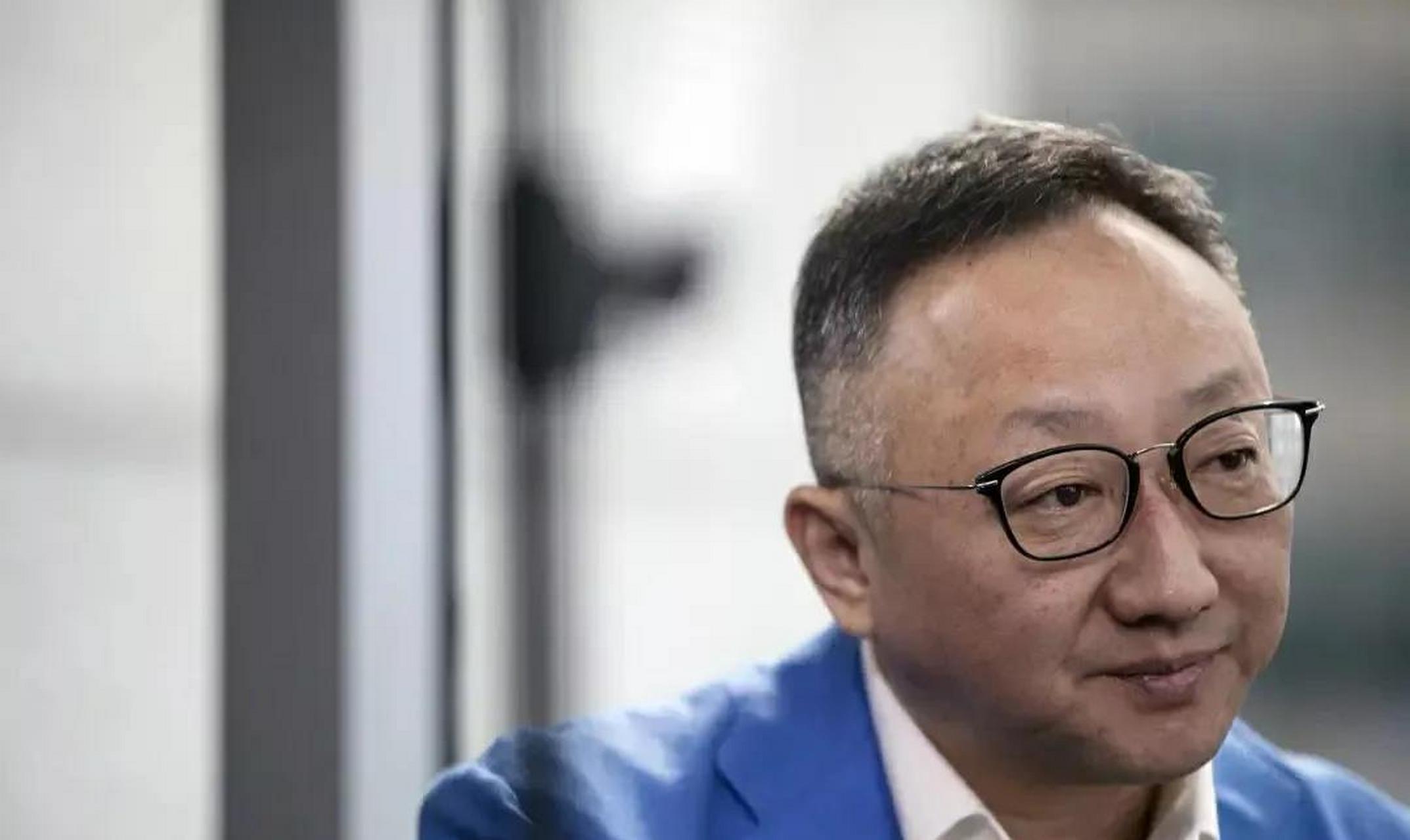 宏图三胞创始人袁亚非1993年辞职下海,凭借2万块启动资金,在南京珠江