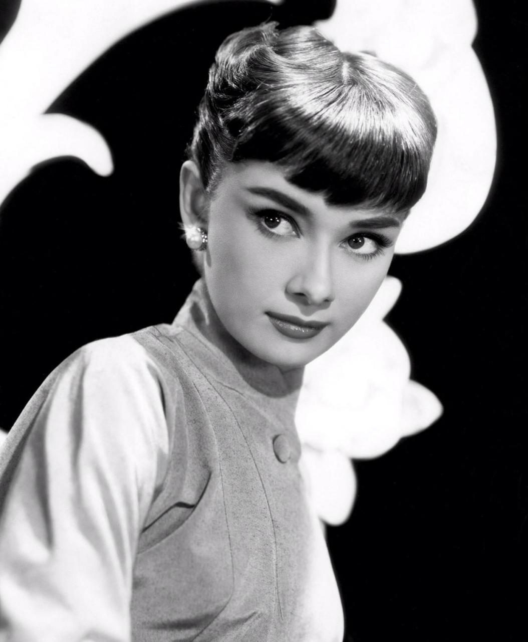 奥黛丽赫本的黑白经典照,每一张都值得收藏