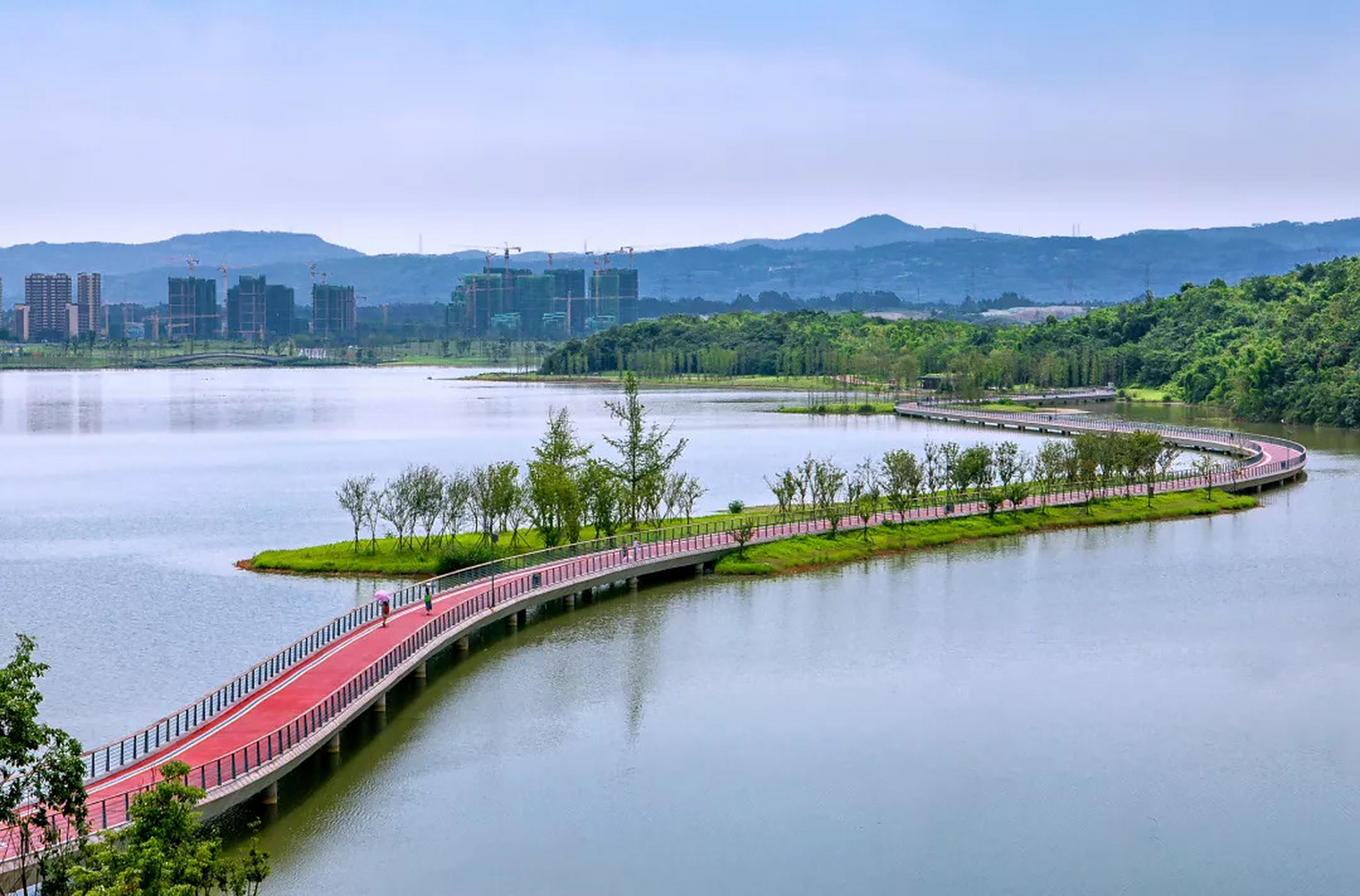 成都兴隆湖湿地公园:整个公园总占地面积30万平方米,其中水面11.