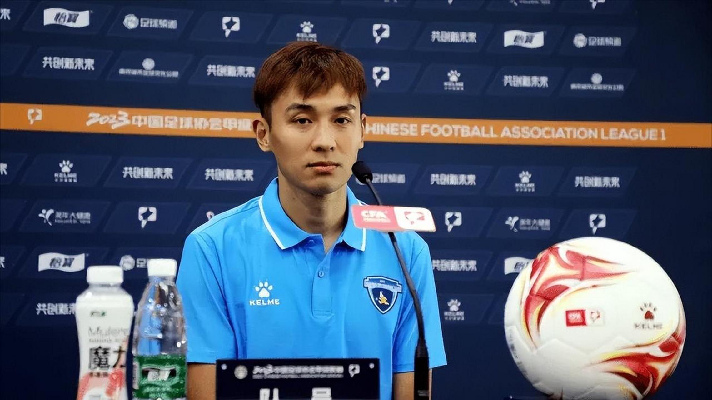 吴兴涵谈赛季首秀:我老婆和孩子明天也会来看我的比赛 中甲联赛第17轮