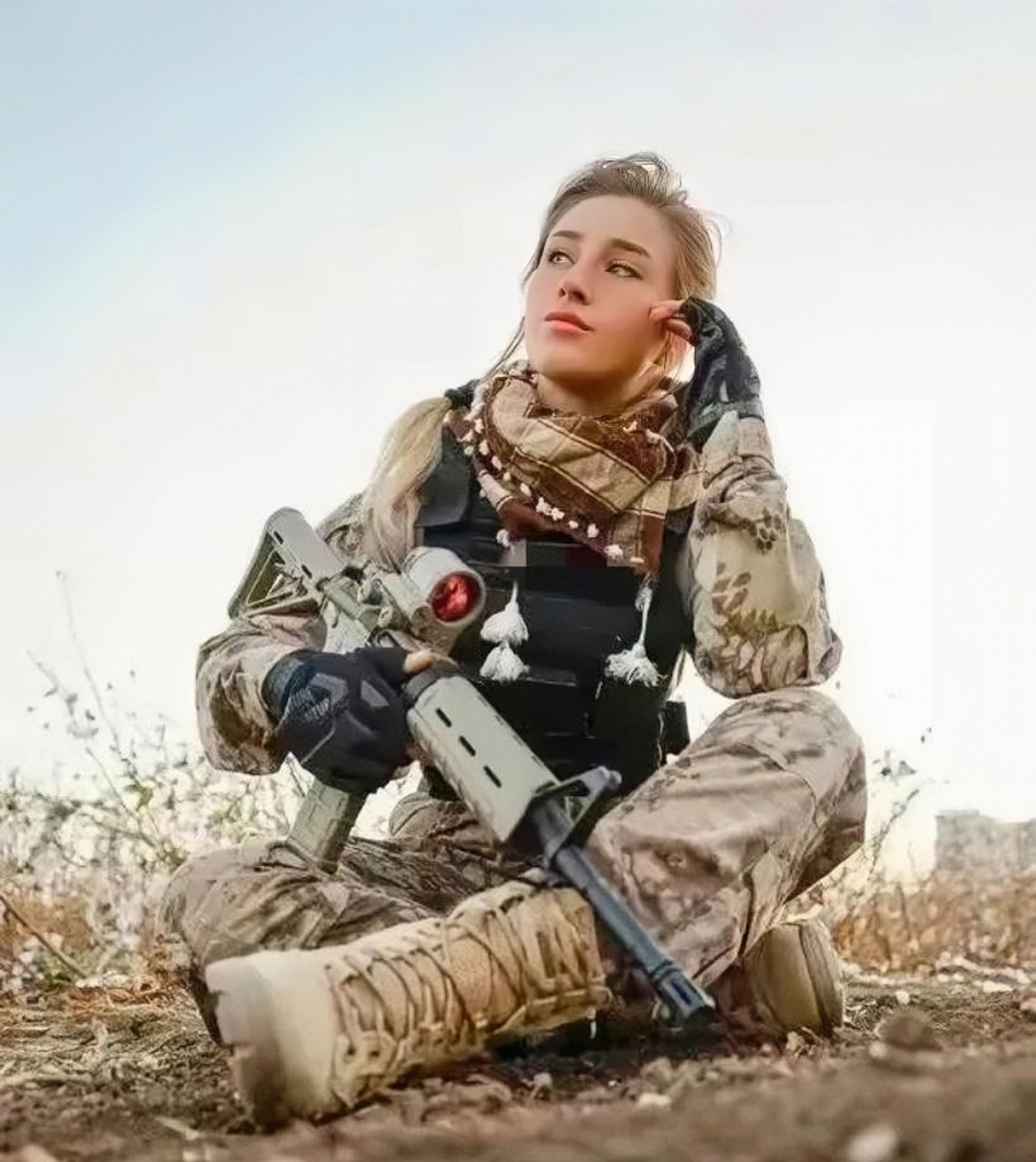 乌克兰女兵女孩图片