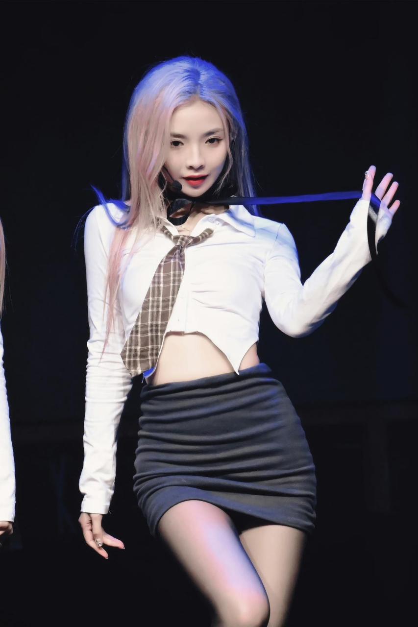 许杨玉琢,黑丝领带,谁看了不爱