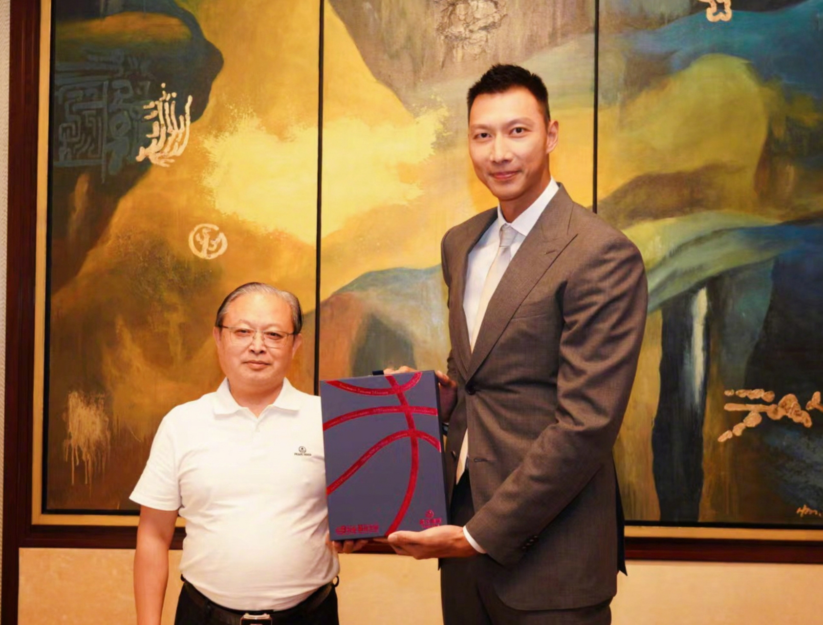 易建联代言珠江啤酒啦!