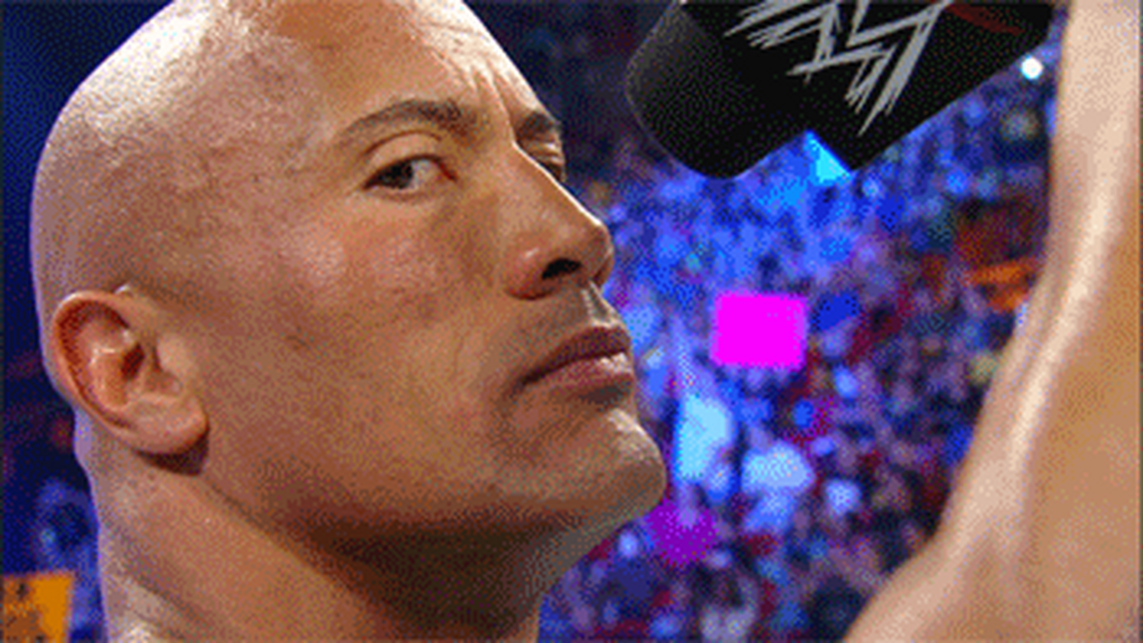 看到第一张有没有电到你,国外的超级型男的闪电眼神