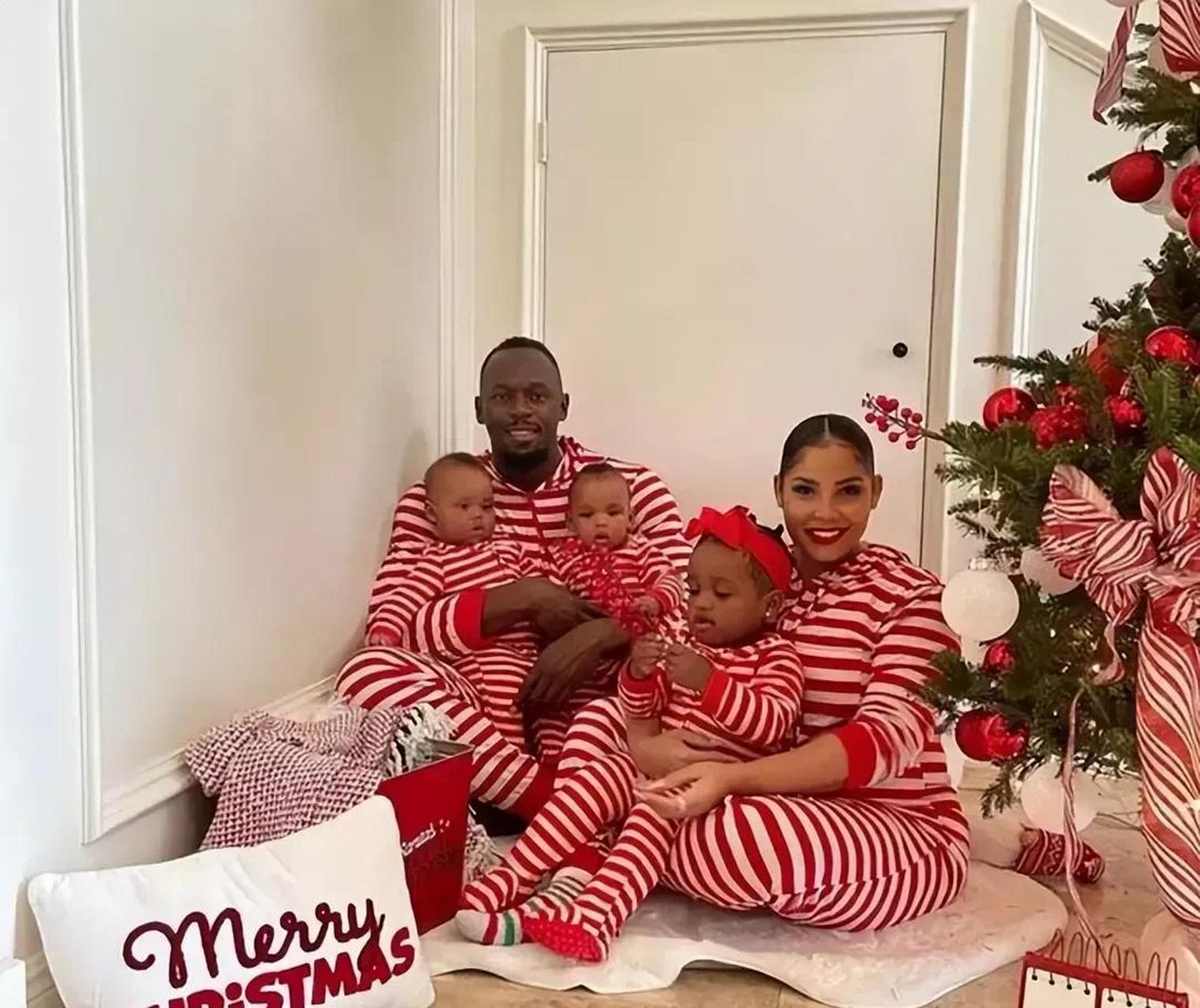 gif创作人# 世界飞人博尔特与老婆,三个孩子们的全家福,博尔特真是