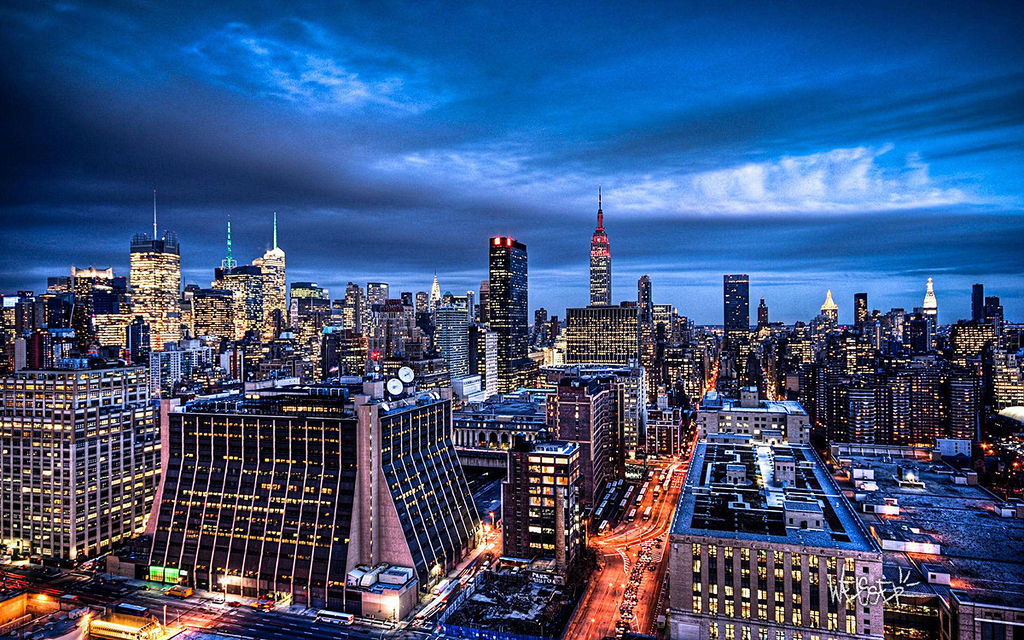 途中再次遭受欺骗,最终流落至洛杉矶街头成为流浪汉.