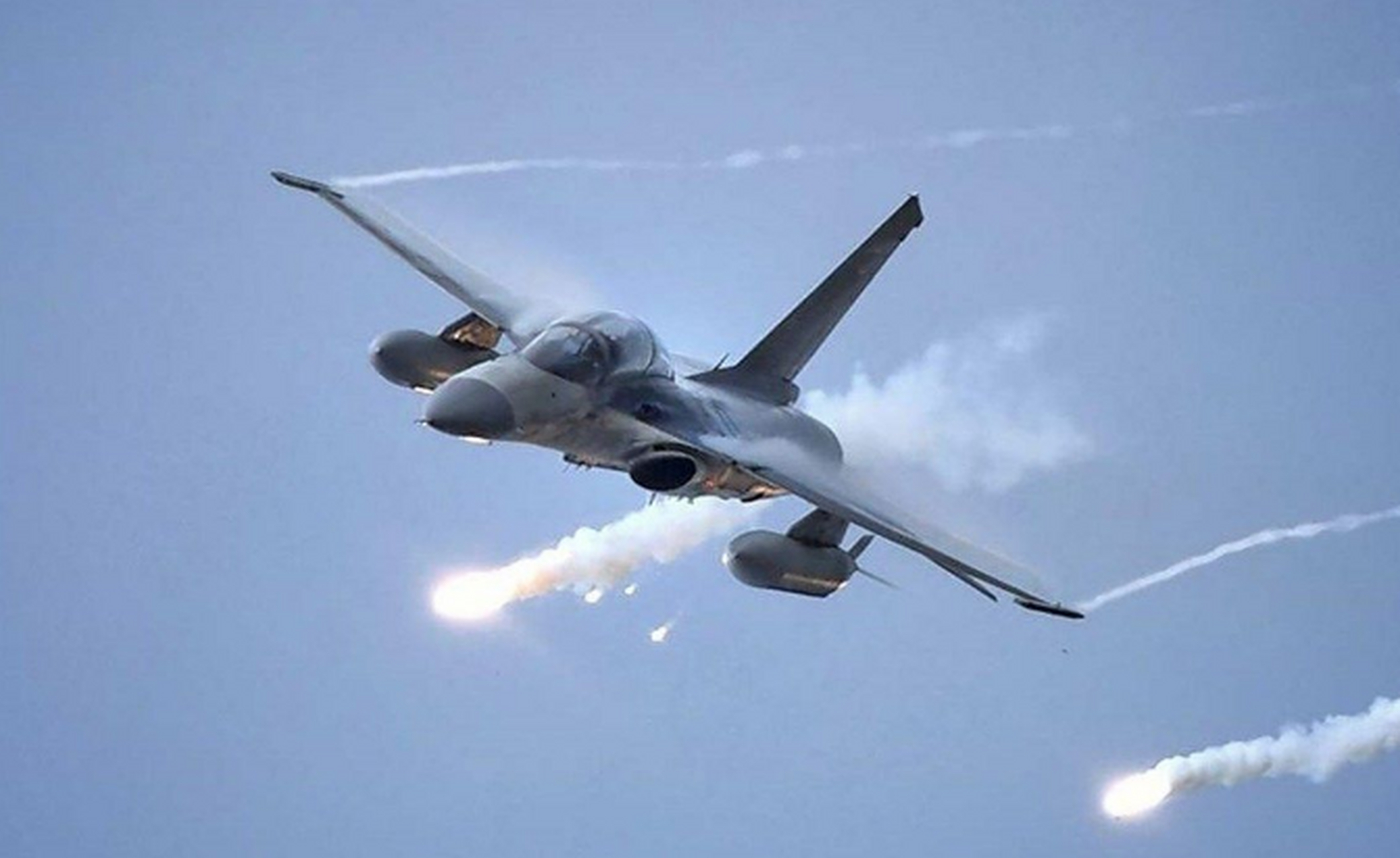 台专家:武统正在临近,台军不敢开第一枪,导弹已待发就是不敢打,两岸