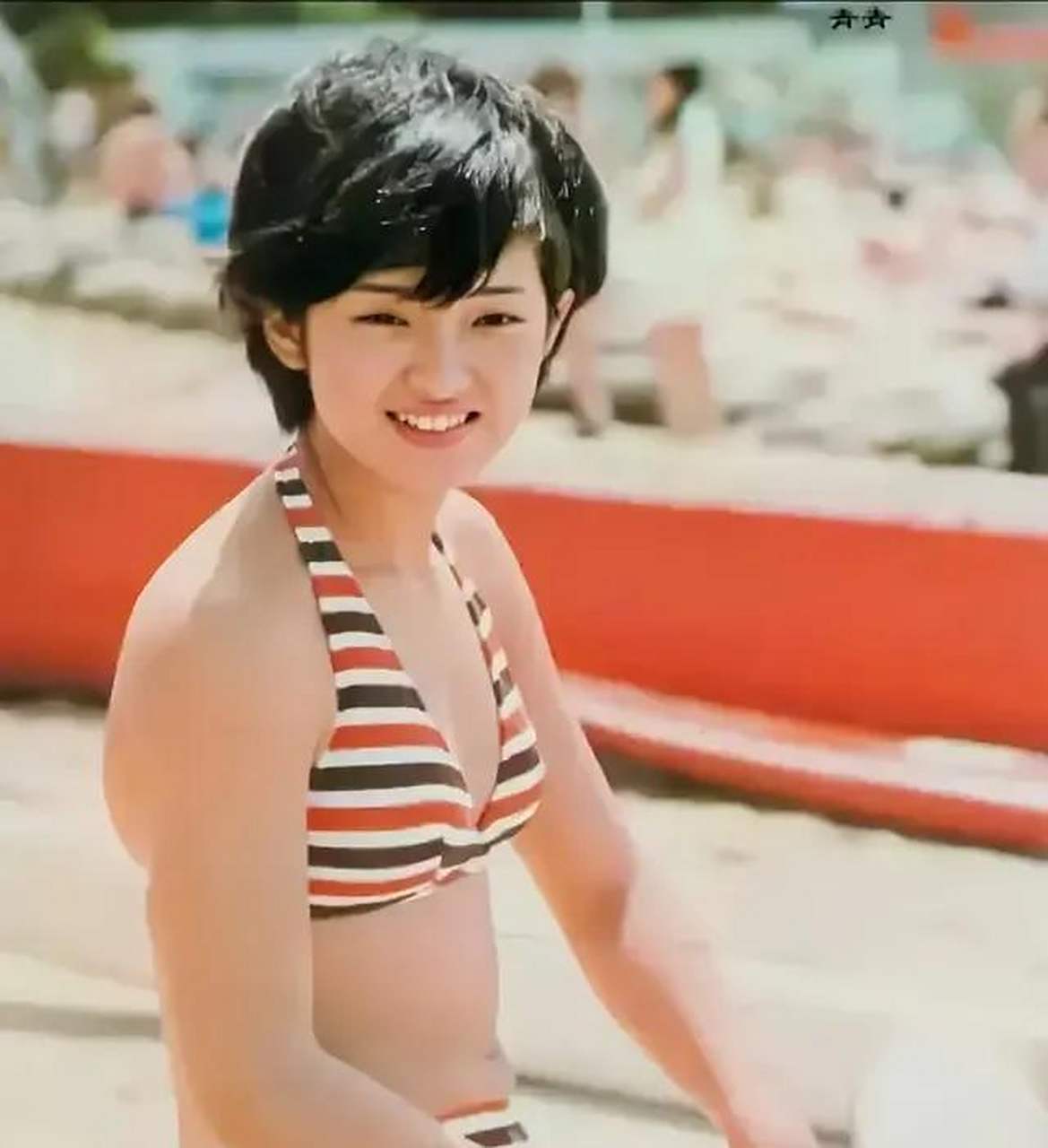 百家号星火计划# 山口百惠少女时期的泳装照片 [爱慕] [爱慕] [爱絔]