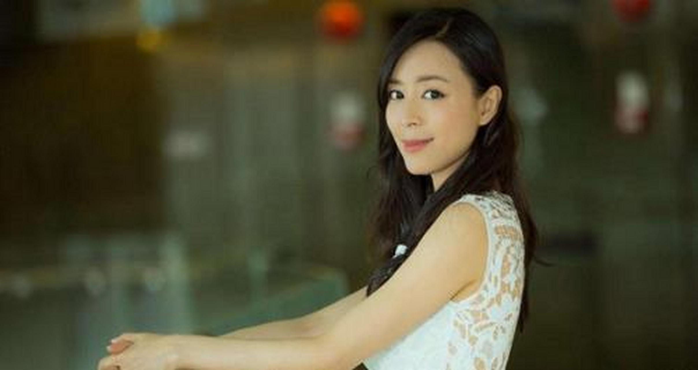 张静初为什么叫"公交车" 她被封杀了吗为啥没动静