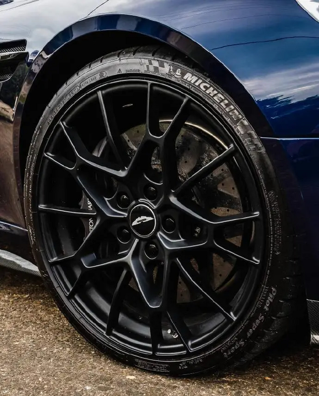 阿斯顿马丁  aston martin rapide amr 全球限量210台