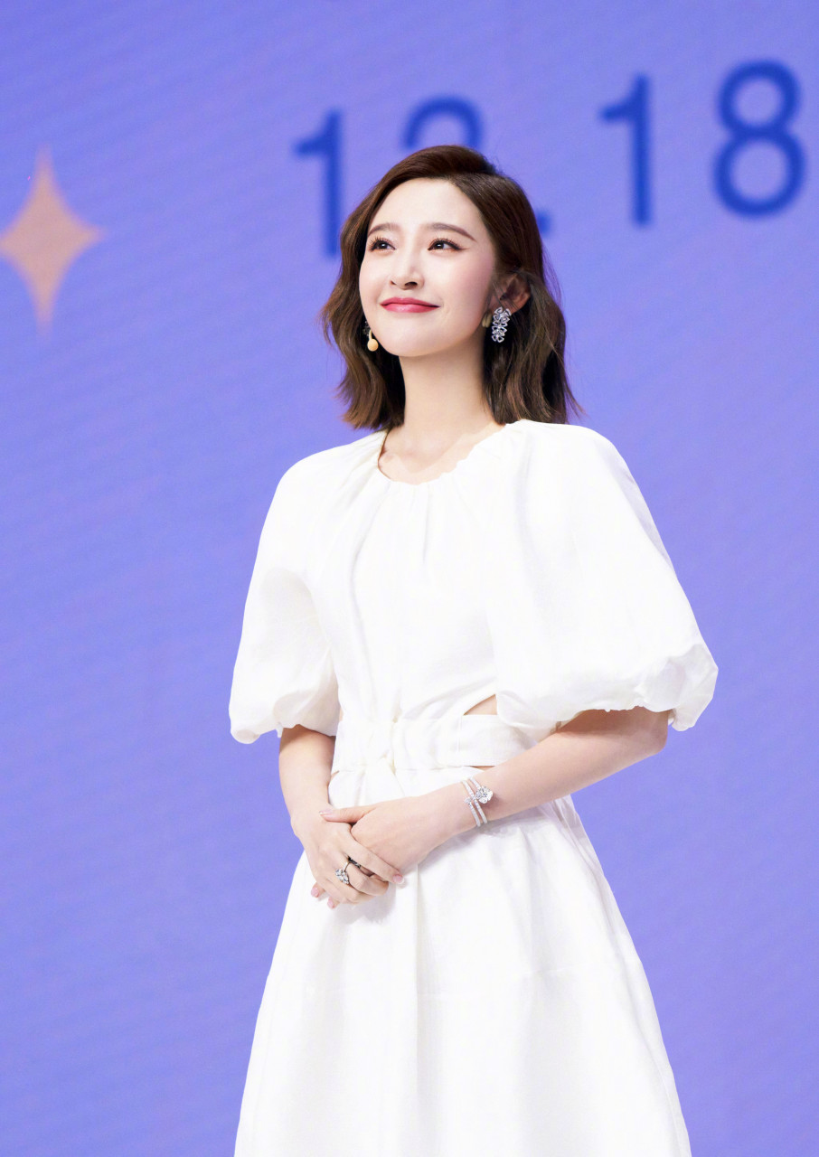 唐艺昕# #娱乐八卦新播报# #九月动态激励计划