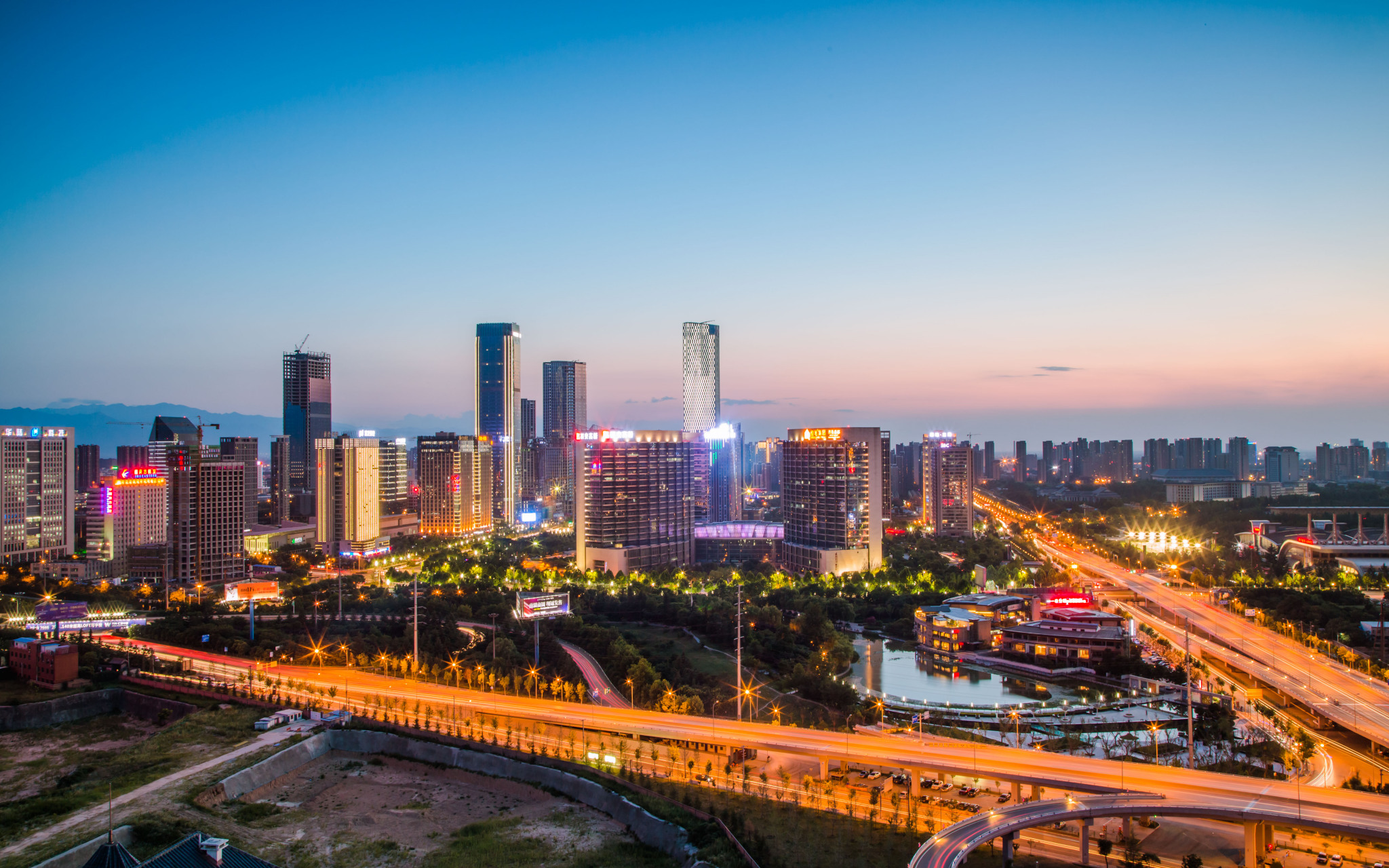 西咸一体化已经喊了多年,但是一直没有什么进展.