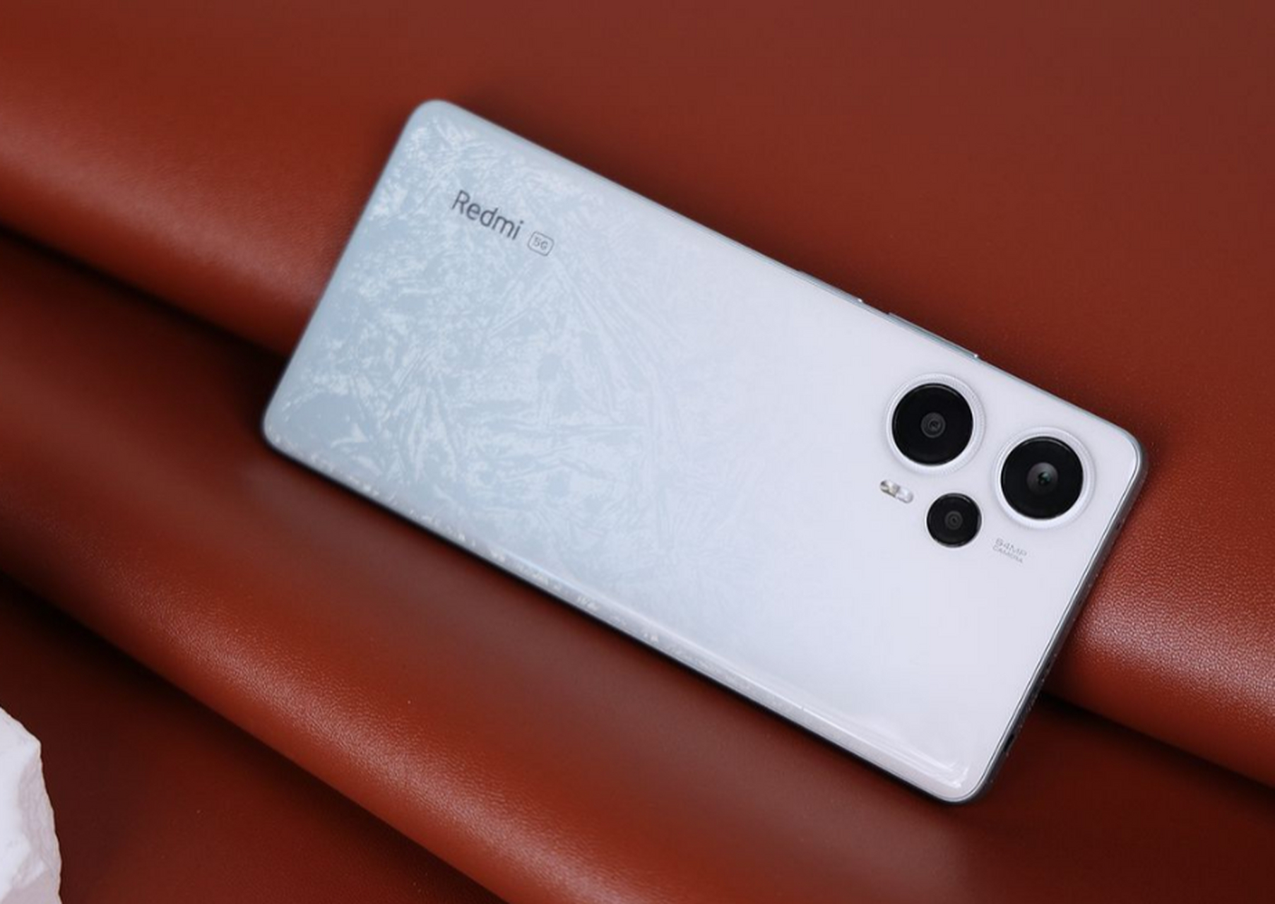 红米note 12turbo手机搭载骁龙7 gen 2处理器,性能强跑分也有百万,在