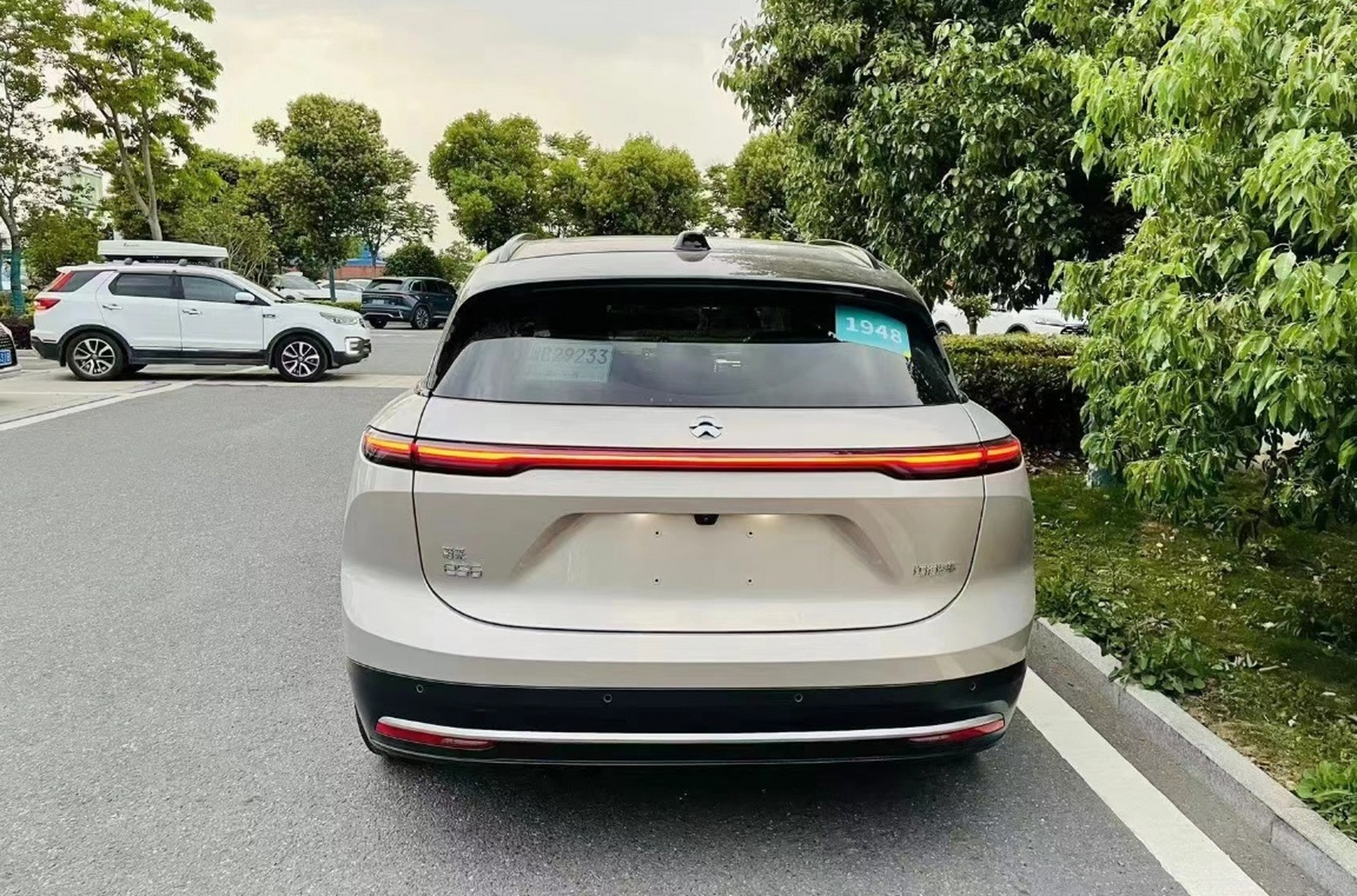 曙光金蔚来全新es6,实在太优雅了!