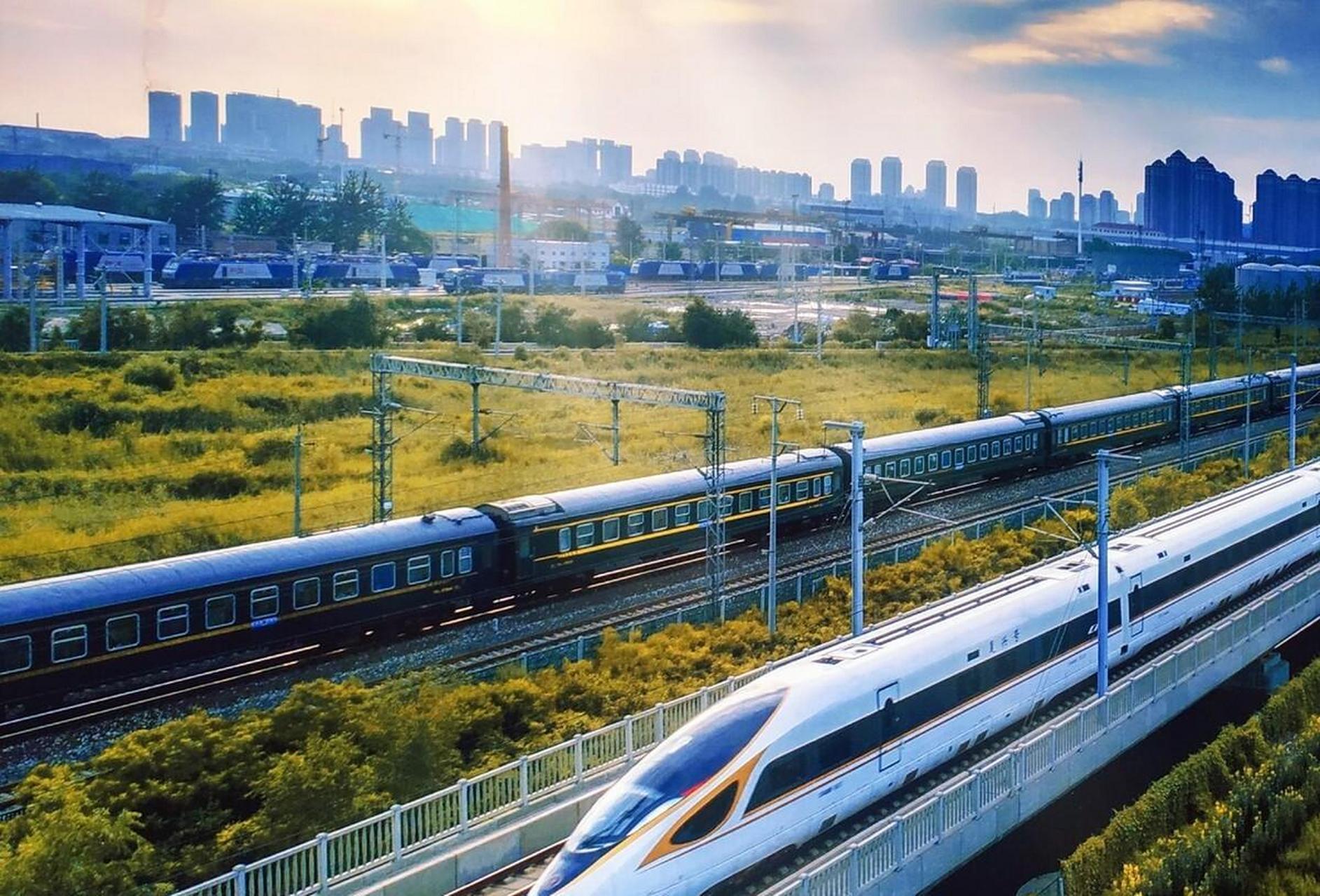 城际铁路 另一种观点则认为,这样要等规划调整,把苏锡常苏州北