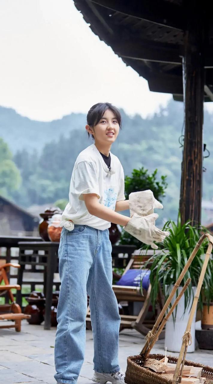 [what] 张子枫和林妙可的身高都是160,在娱乐圈都不算高,为什么张