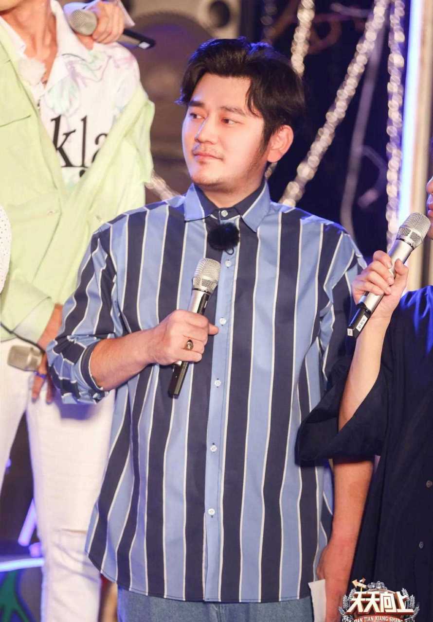 著名主持人钱枫点名扬州某温泉度假村:"这里吃饭为什么还要最低消费?