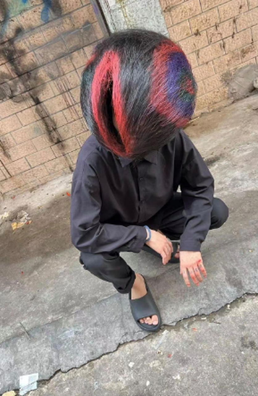 今年最新款杀马特,放到以前相当炸裂,绝对的靓仔[赞同]