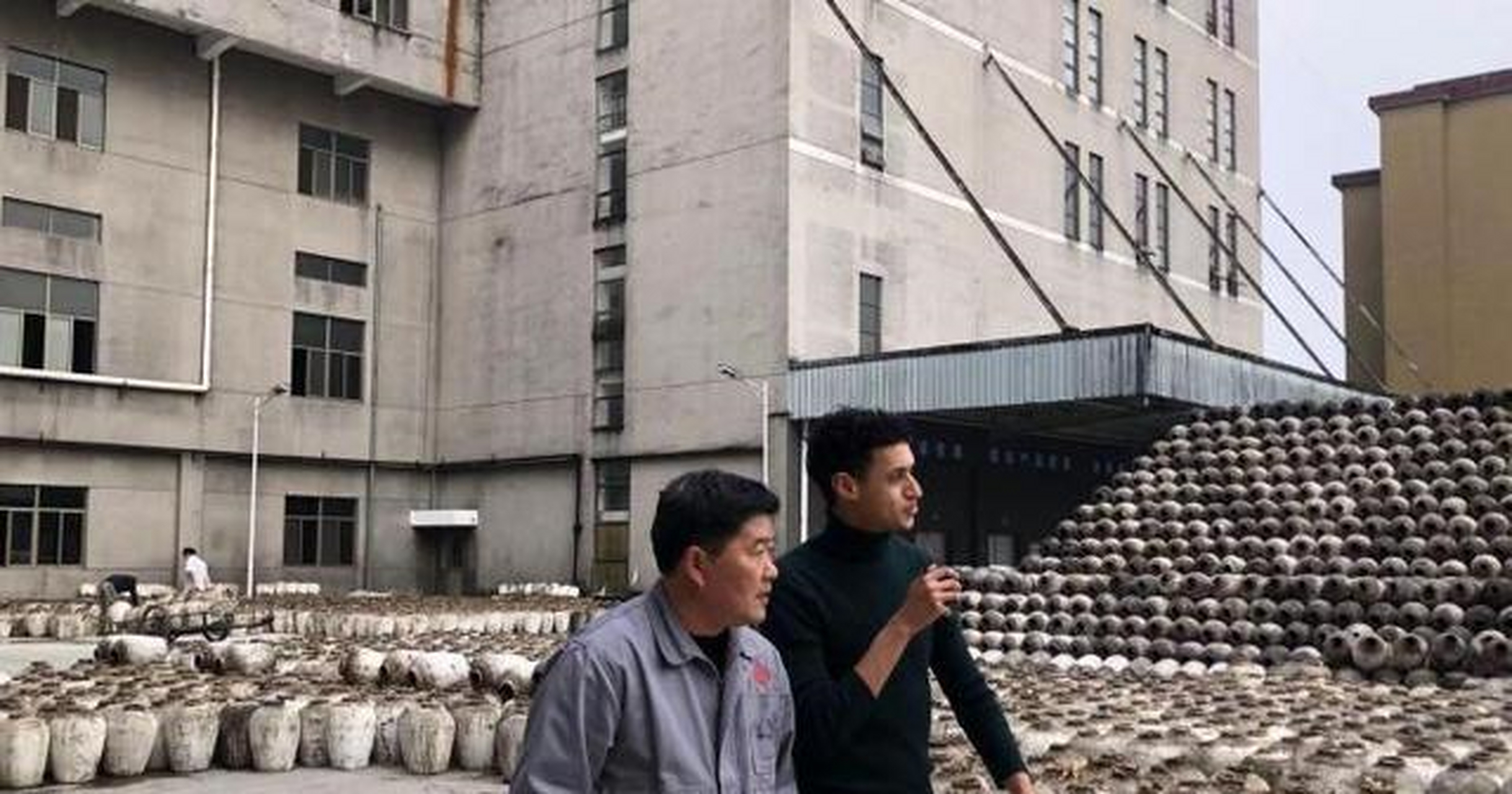 作为绍兴黄酒行业唯一的一名全国人大代表,章国强五年