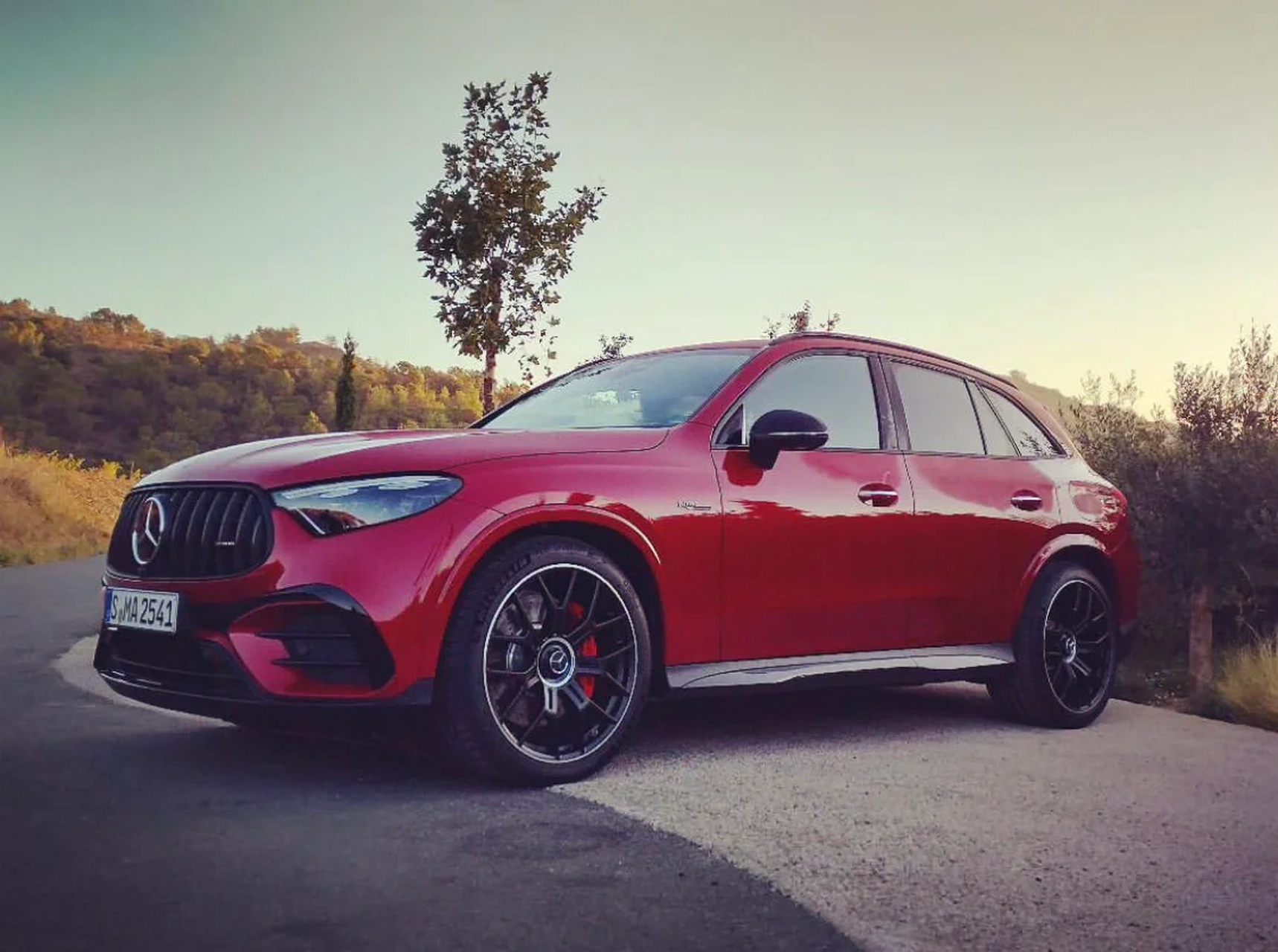 巴塞罗那试驾奔驰glc43amg