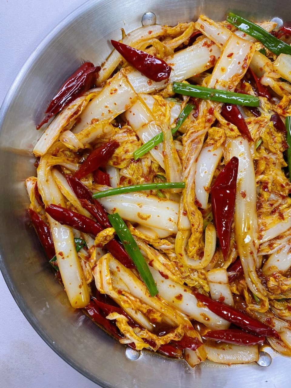 餐桌上的诱惑——酸辣大白菜的魅力  95食材: 娃娃菜,大蒜,小葱