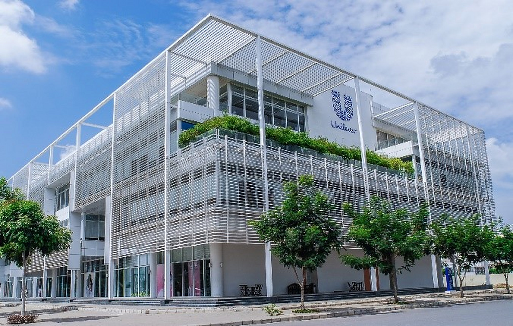 总部位于英国的联合利华公司最近发声明允许其在俄罗斯的企业员工在