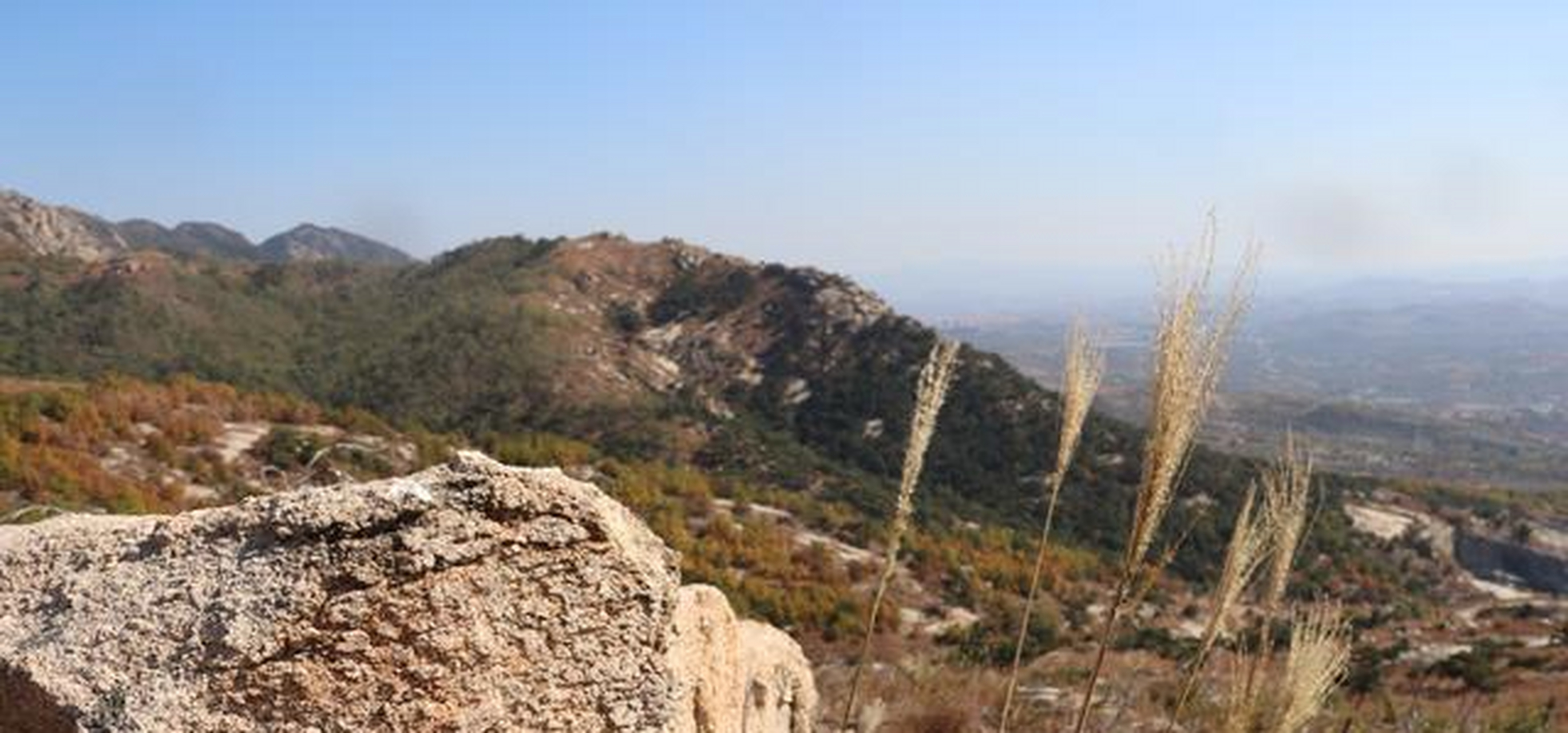 "牙山之战",诚然是清初胶东历史上的大事,史志资料对此着墨甚多.