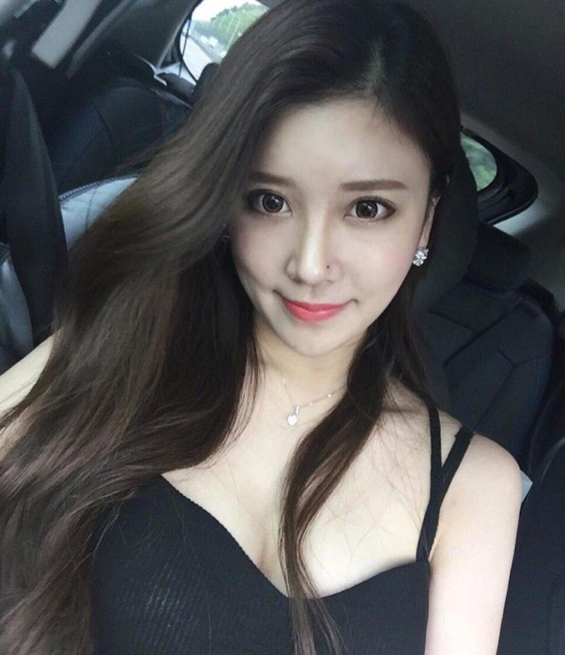 韩国九头身美女jin yeyoung(真艺英)