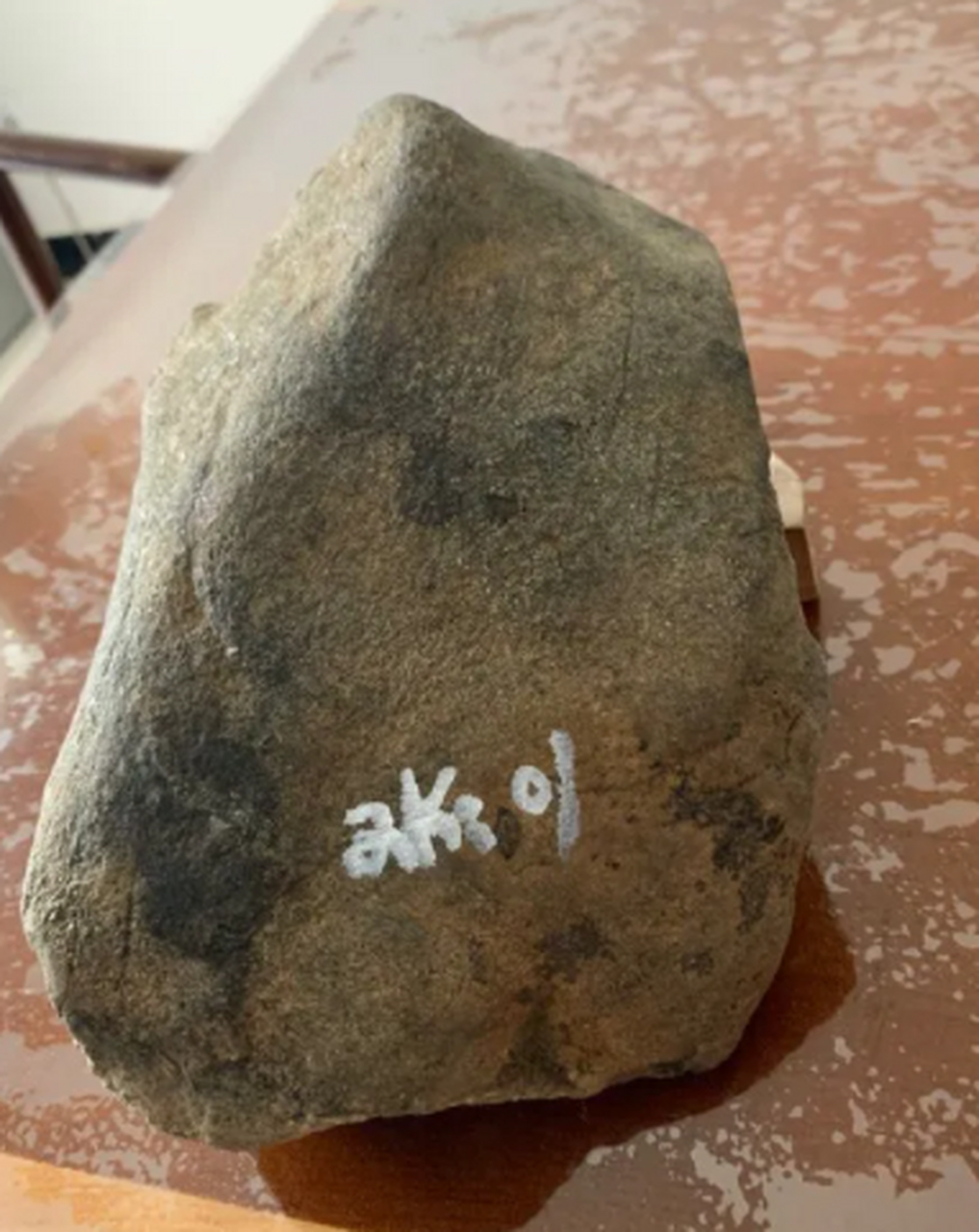 底子干净.冰晴.飘色花.皮壳老辣.紧凑.脱沙水路