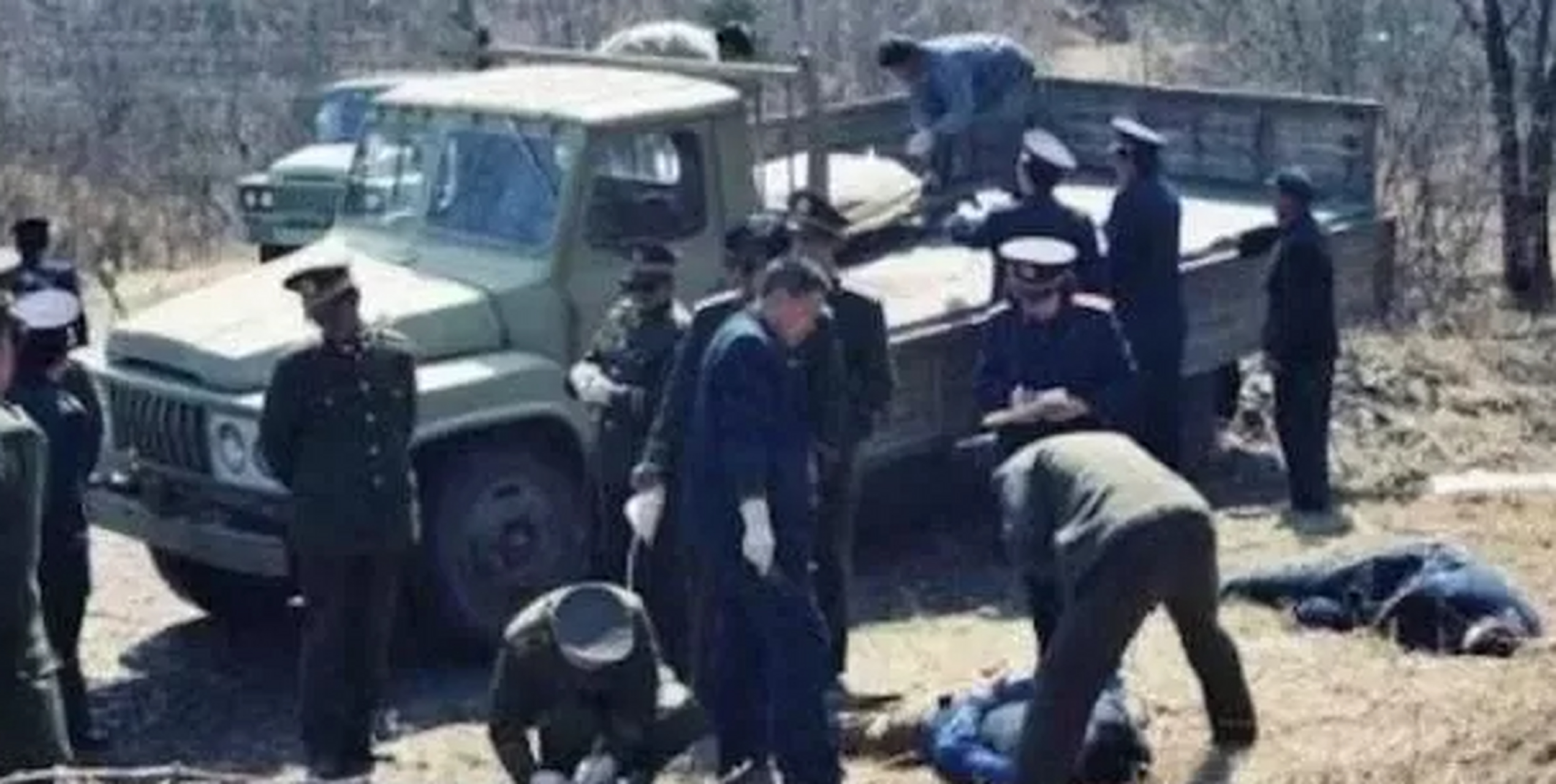 死刑犯大小便失禁,绑紧裤腿为了方便殡仪馆处理!