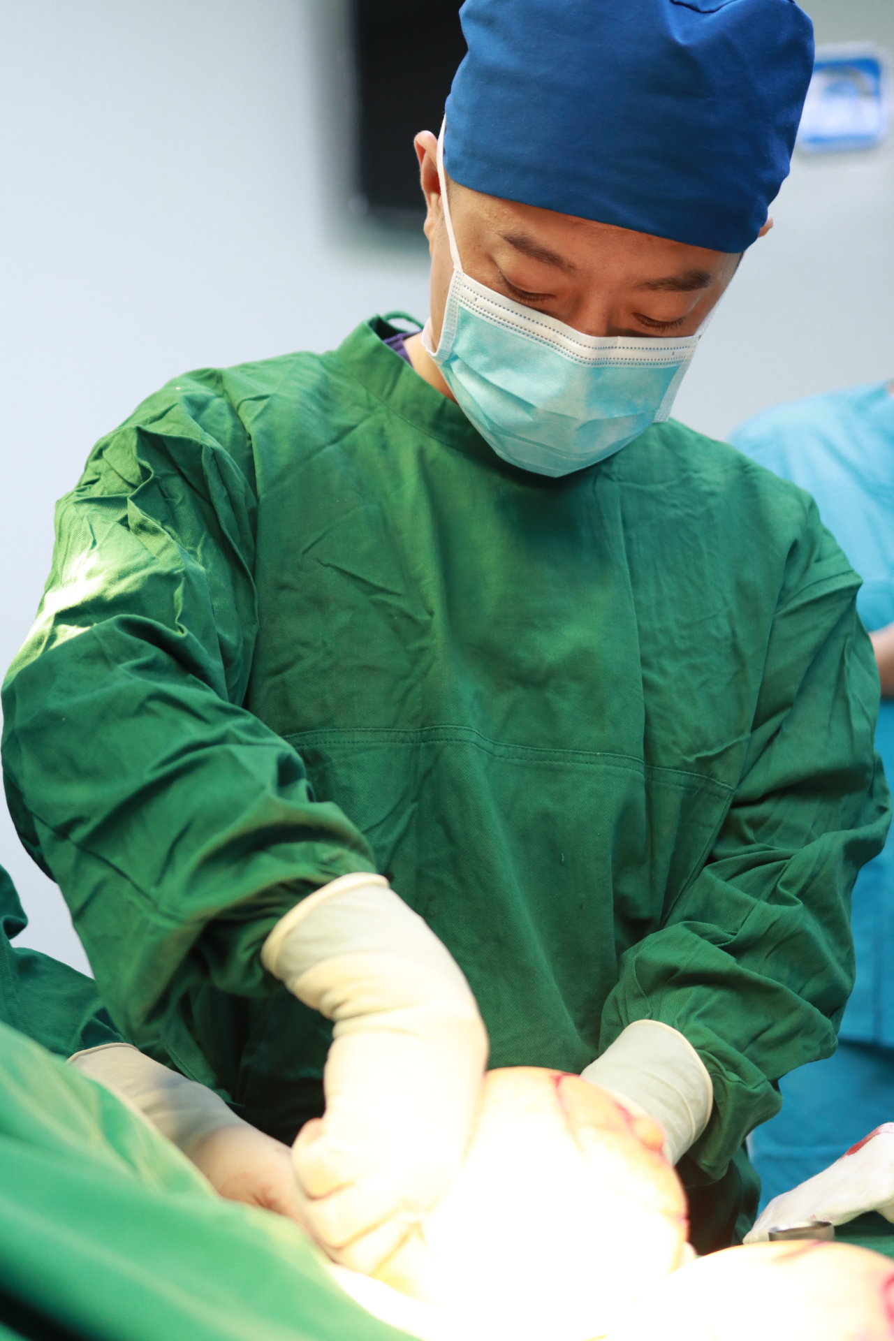 缩胸手术的好处: 1.