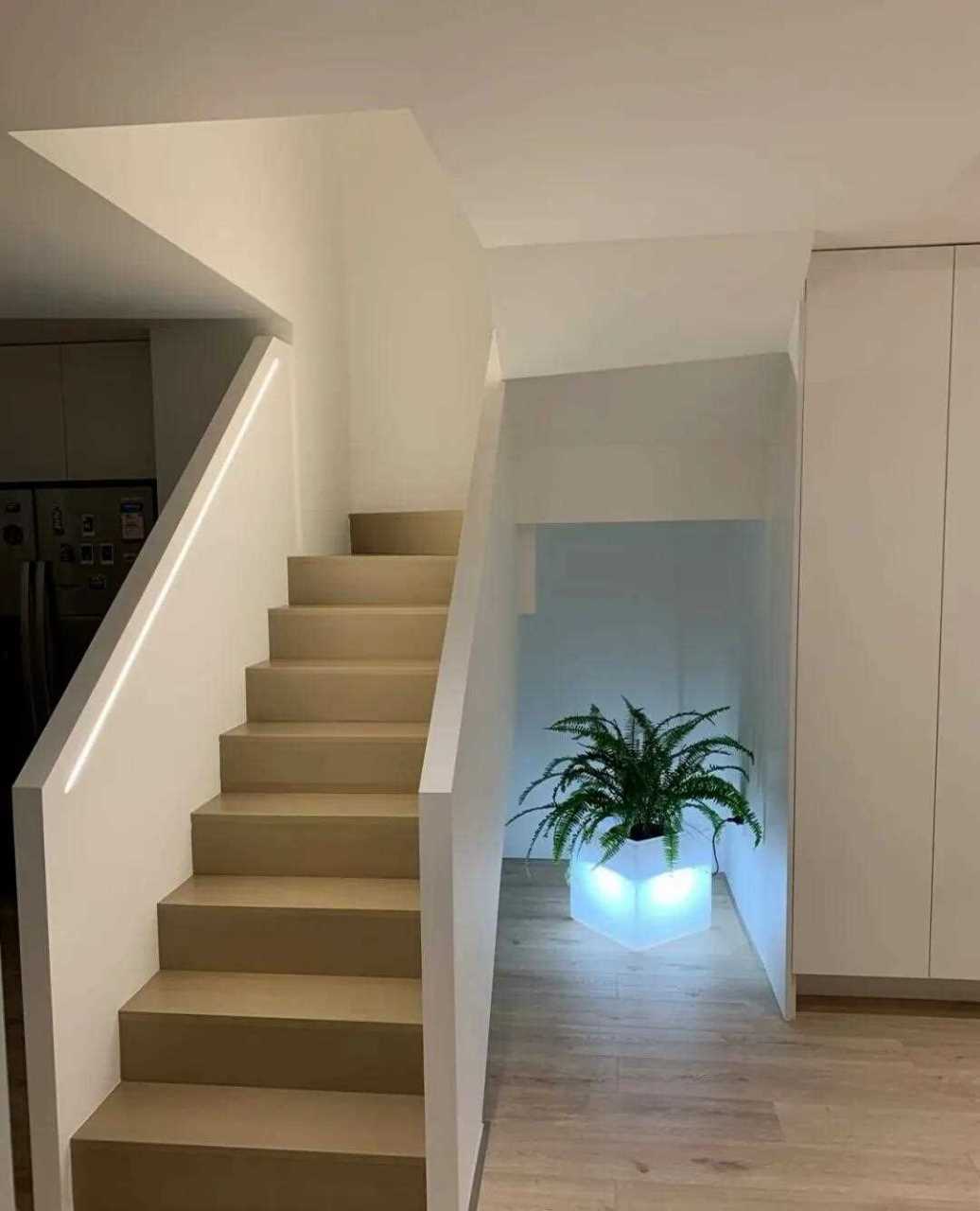 18款复式楼梯装修效果实拍,loft公寓楼梯效果.[药丸]