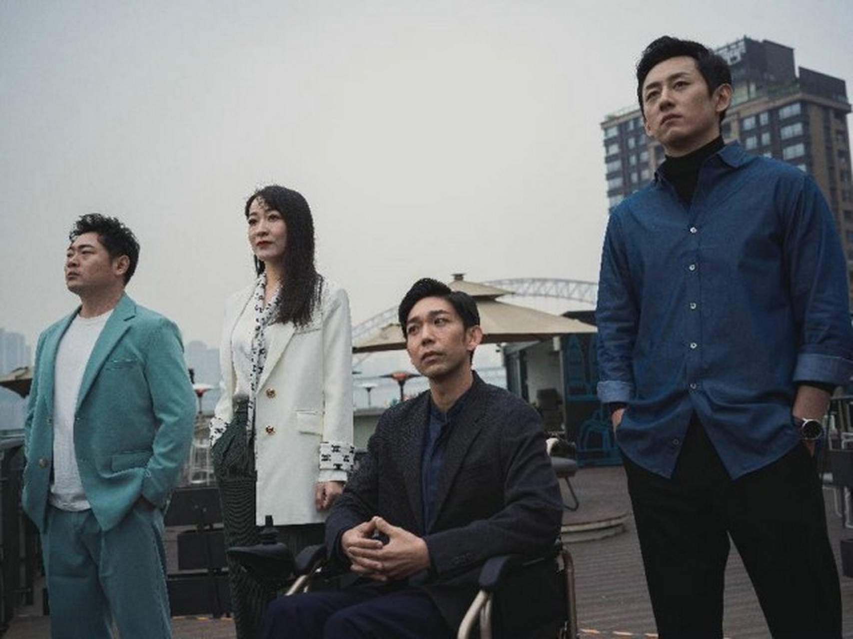 《金牌保镖》是《非常保镖》第二部,团队一共三人,双腿残疾的童松是